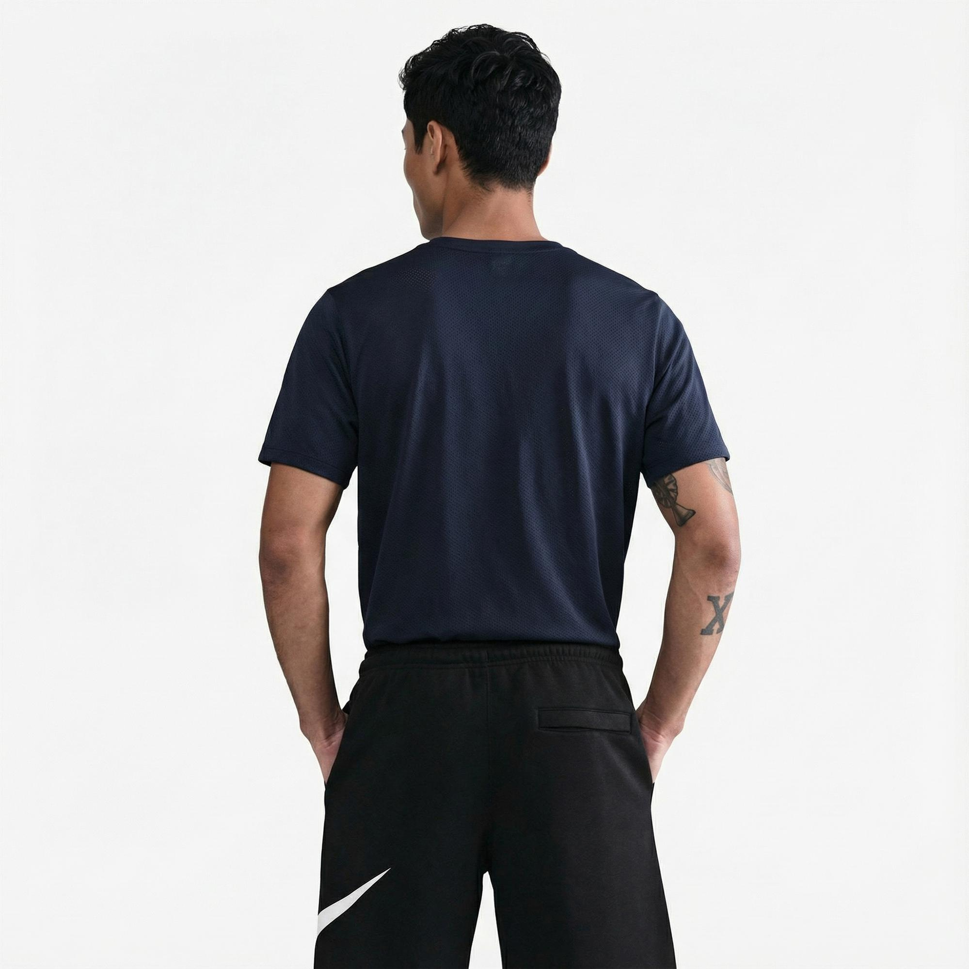 Nike Club Erkek Siyah Şort