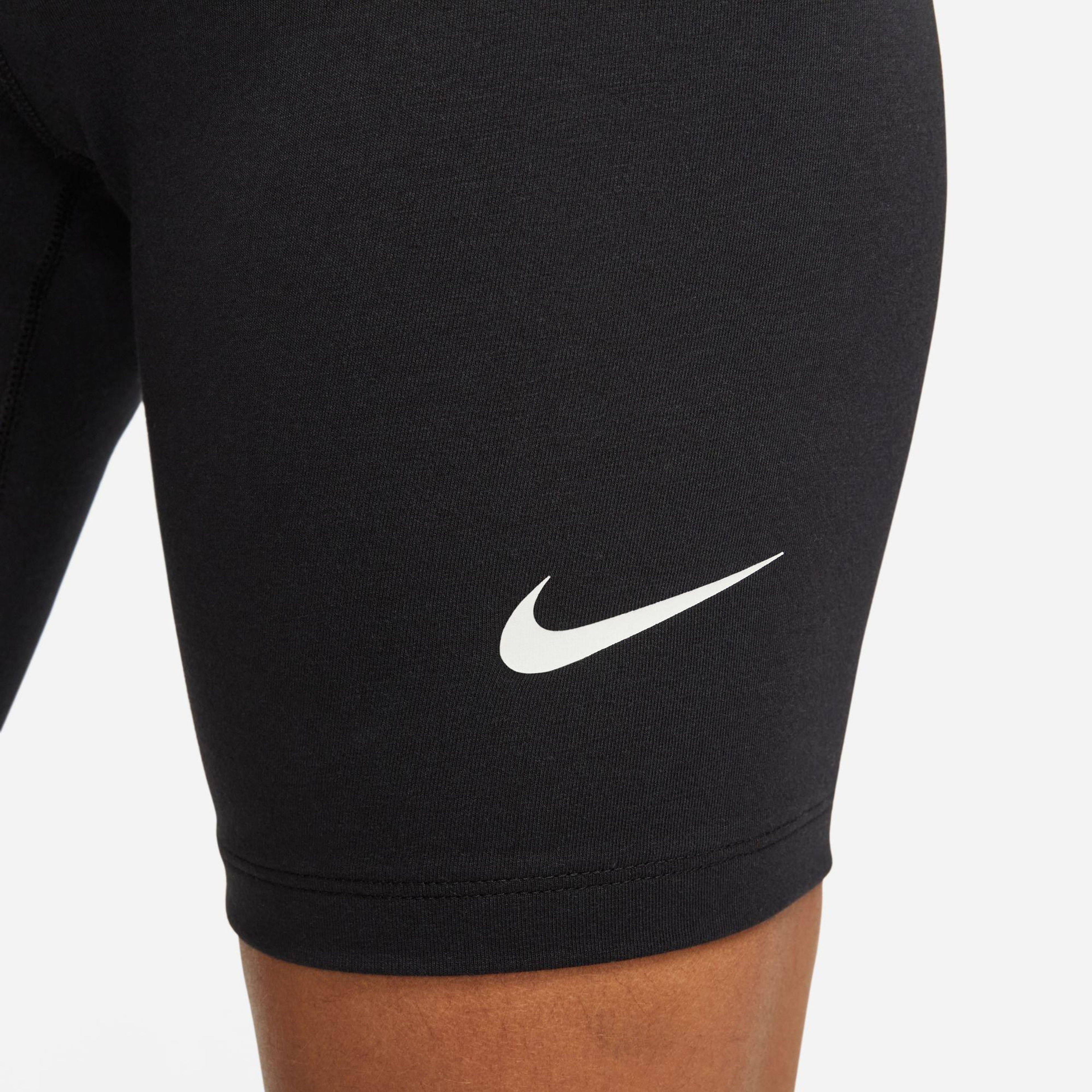 Nike Sportswear Classic Yüksek Belli 20 cm Kadın Siyah Kısa Tayt