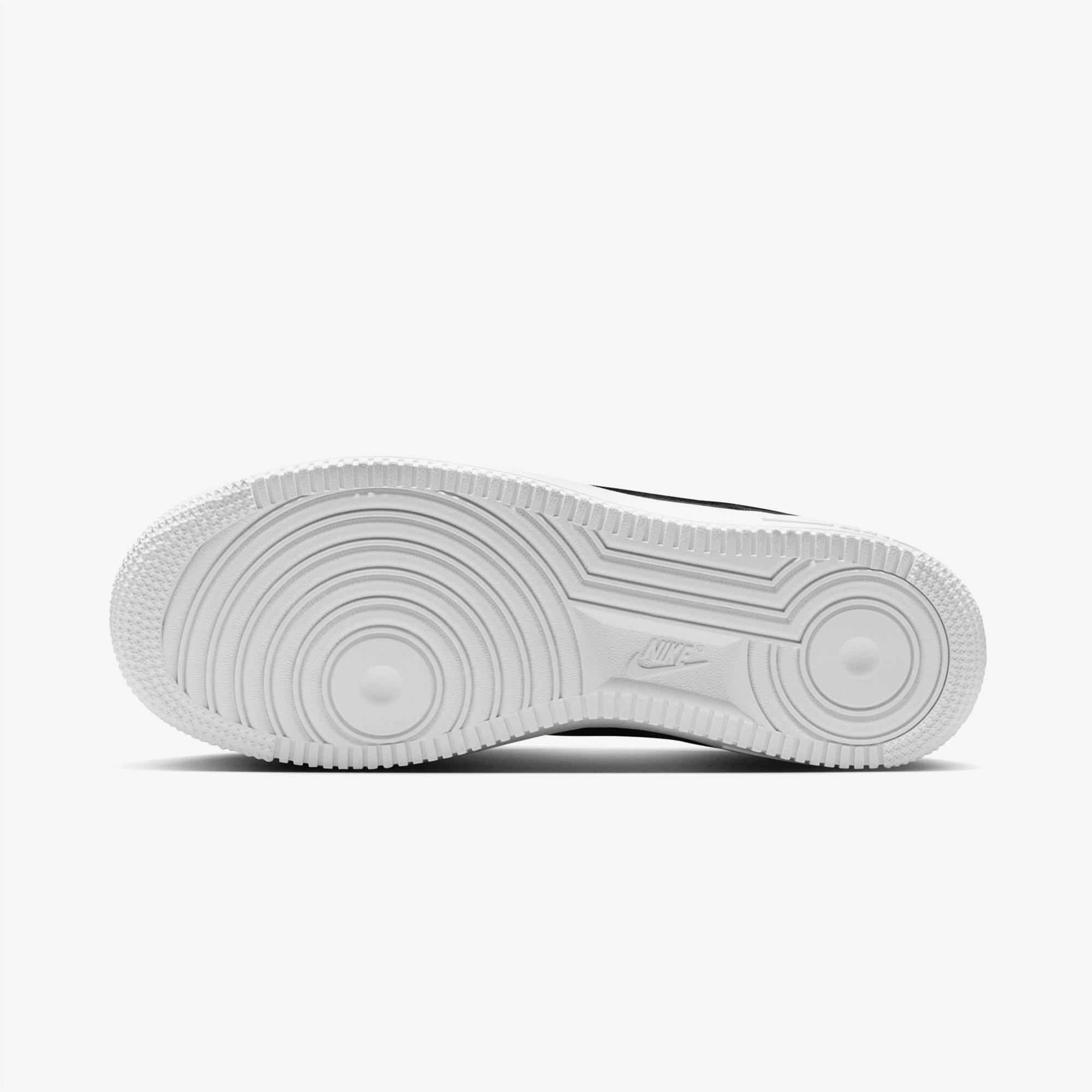 Nike Air Force 1 '07 SE Kadın Siyah Spor Ayakkabı