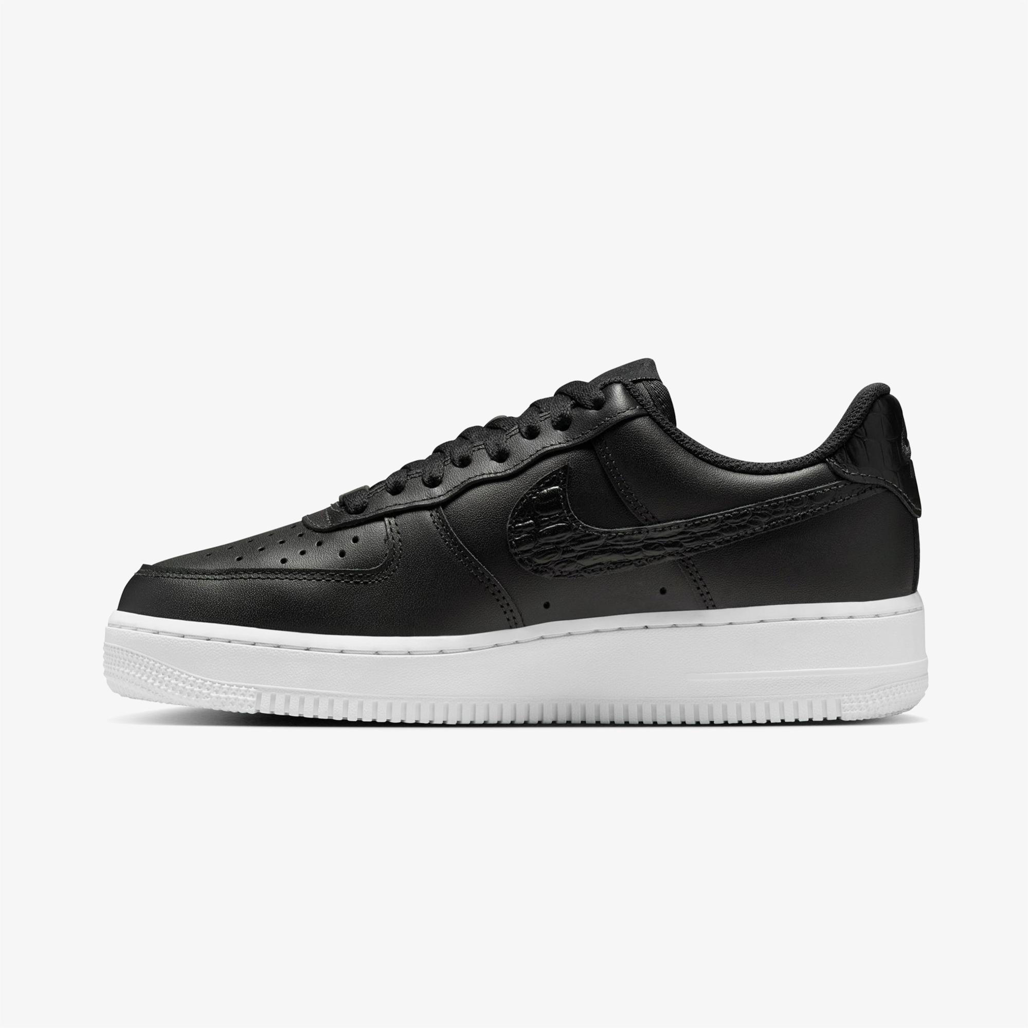 Nike Air Force 1 '07 SE Kadın Siyah Spor Ayakkabı