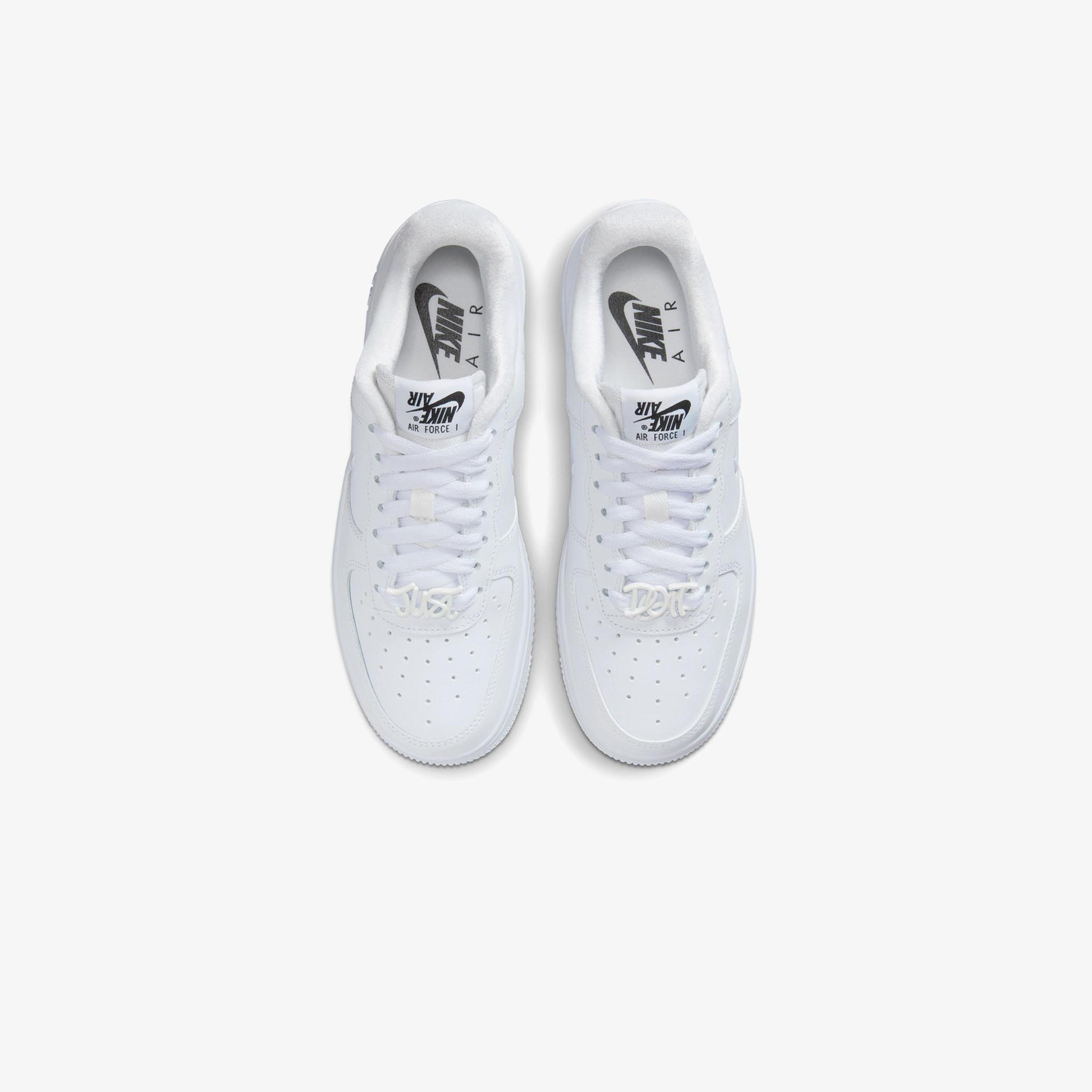 Nike Air Force 1 '07 Kadın Beyaz Spor Ayakkabı