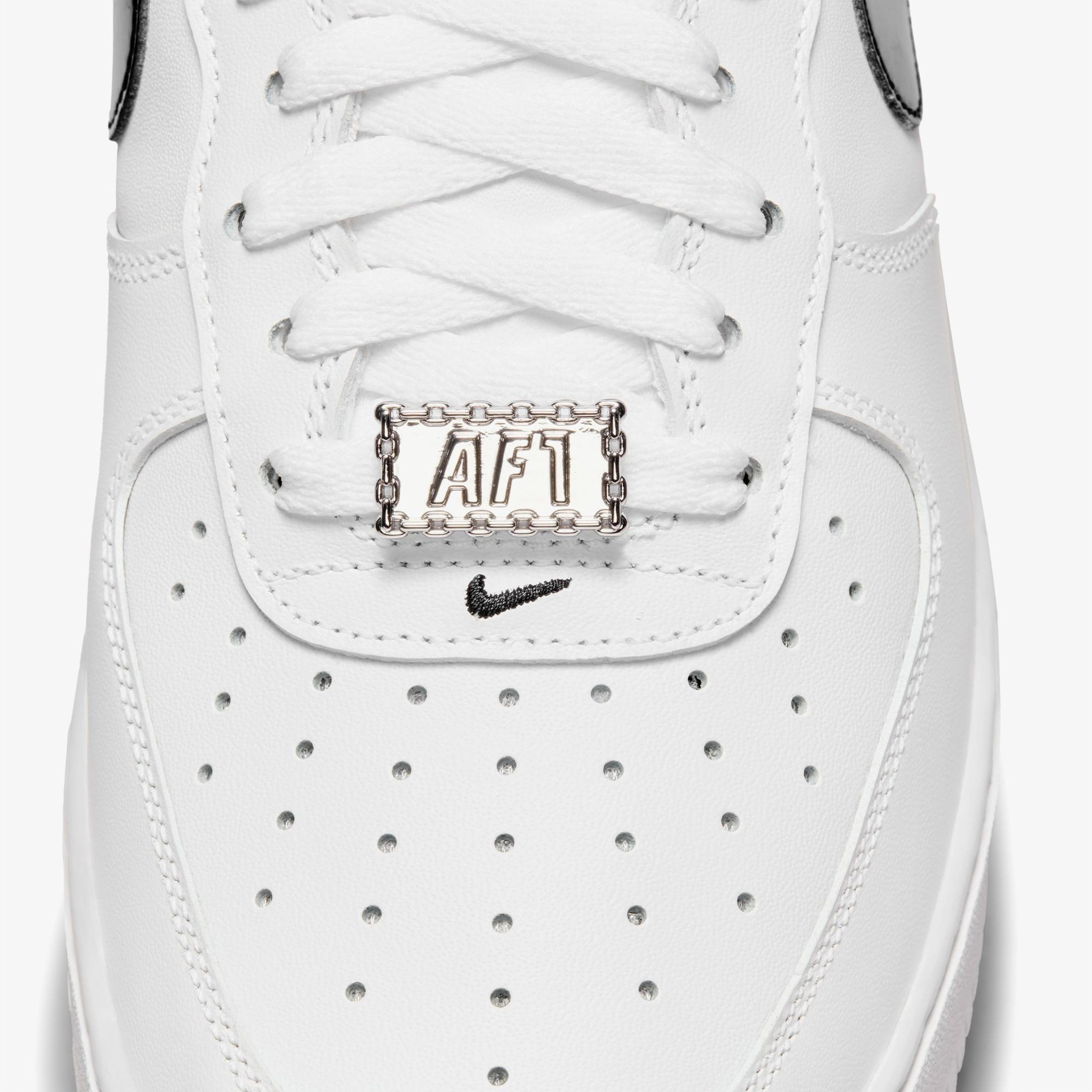 Nike Air Force 1 '07 LV8 Erkek Beyaz Spor Ayakkabı