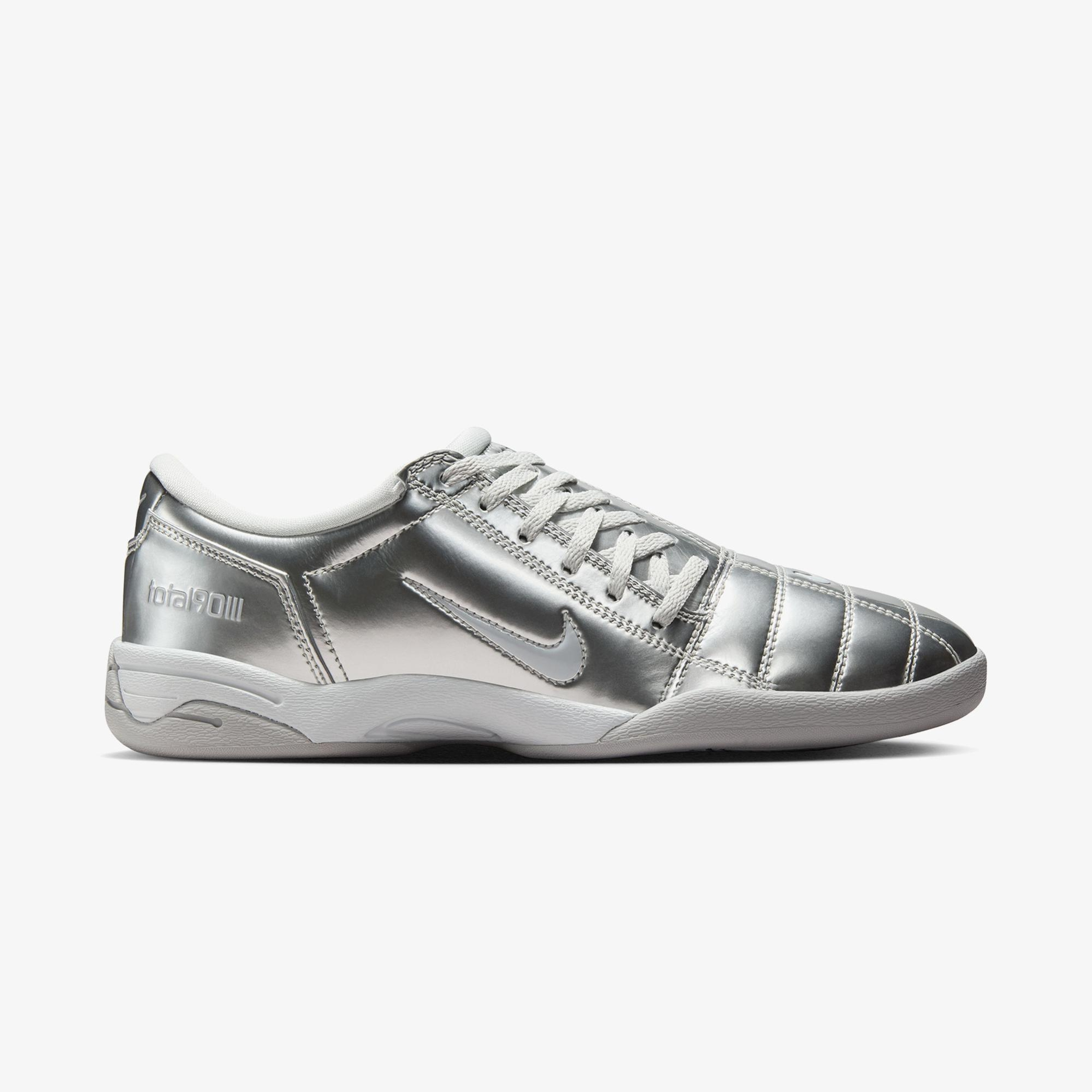 Nike Total 90 Kadın Gümüş Spor Ayakkabı