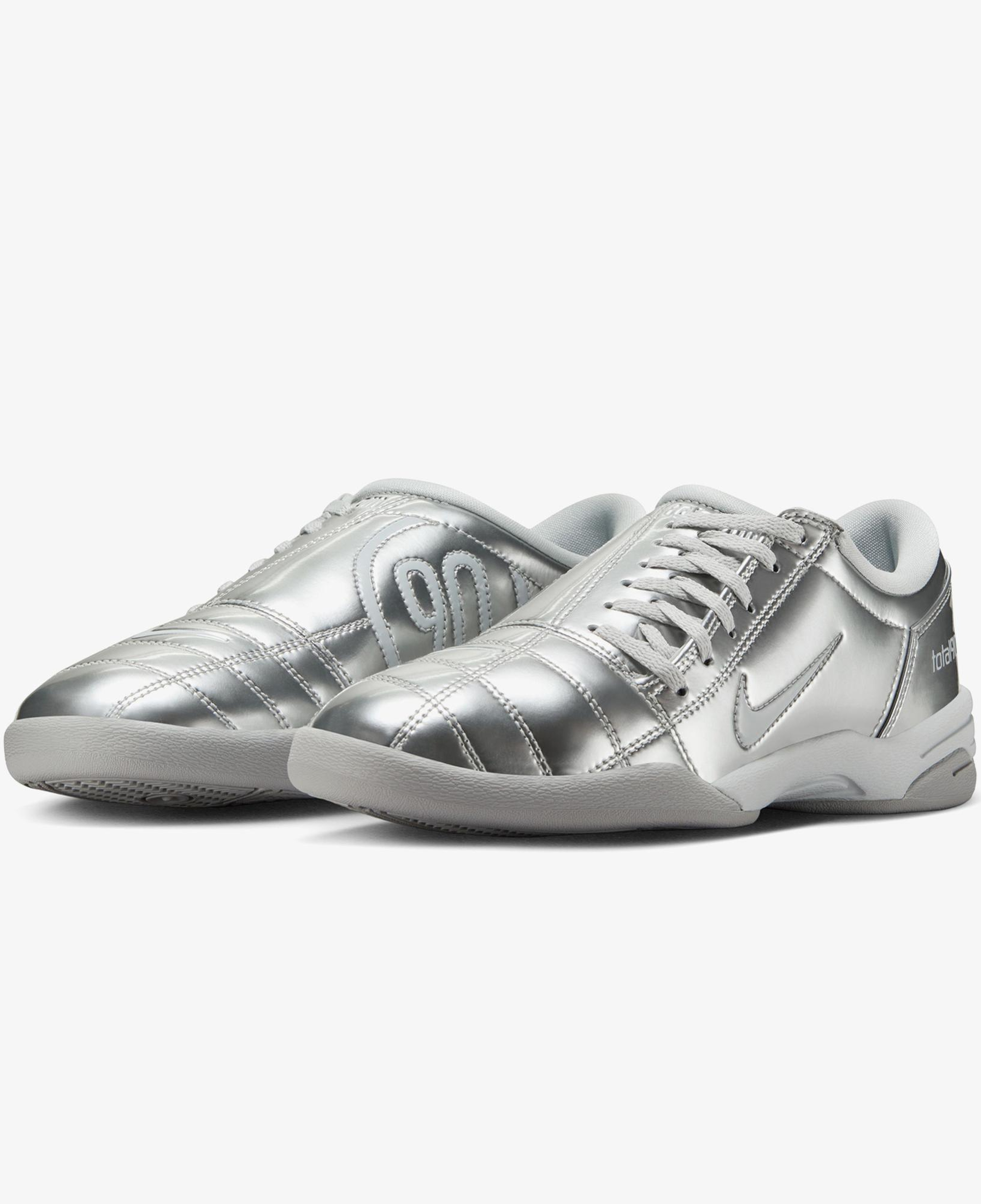 Nike Total 90 Kadın Gümüş Spor Ayakkabı