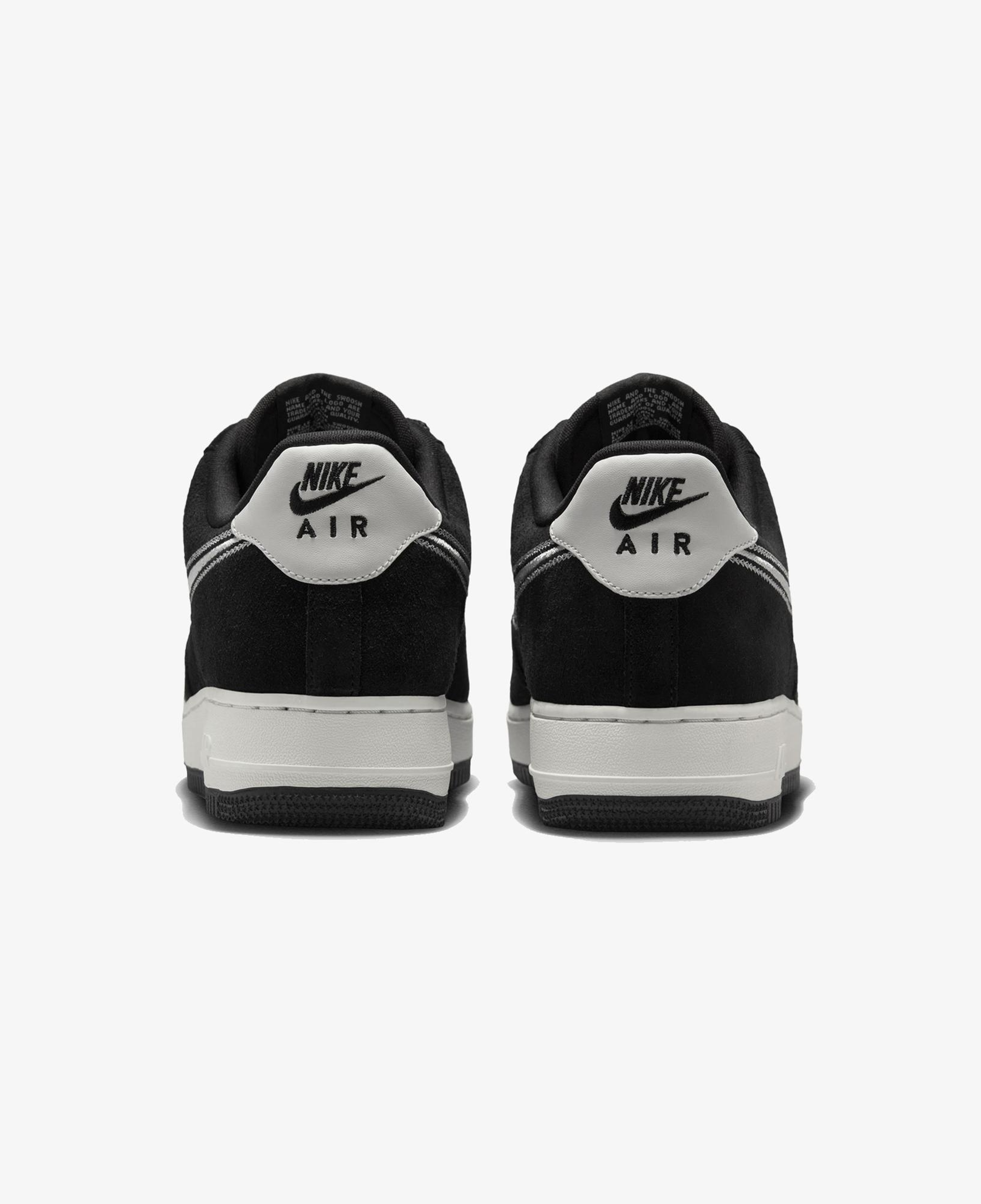 Nike Air Force 1 '07 LV8 Erkek Siyah Spor Ayakkabı