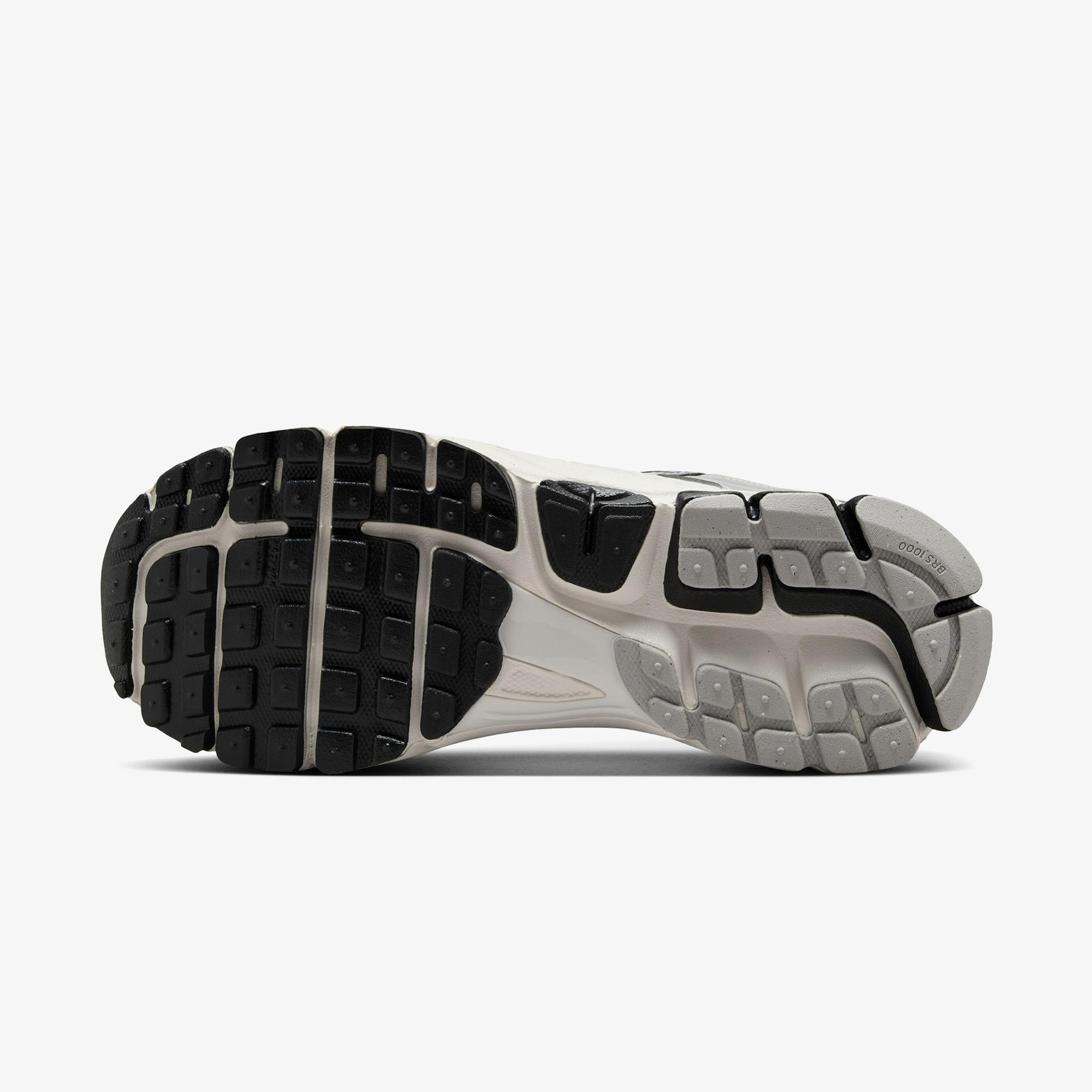 Nike Zoom Vomero 5 Kadın Gri Spor Ayakkabı