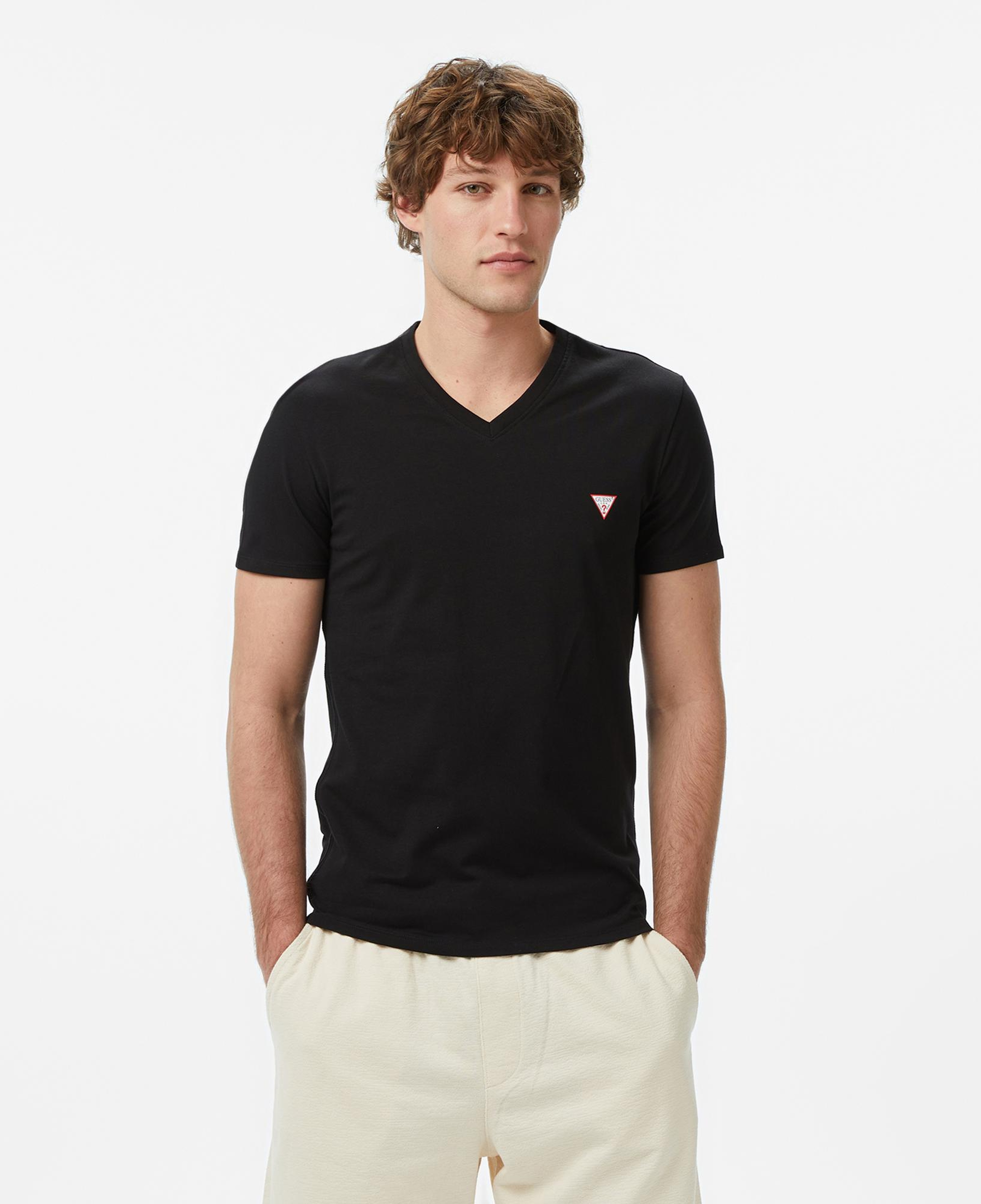 Guess Core Slim Fit Erkek Siyah T-Shirt