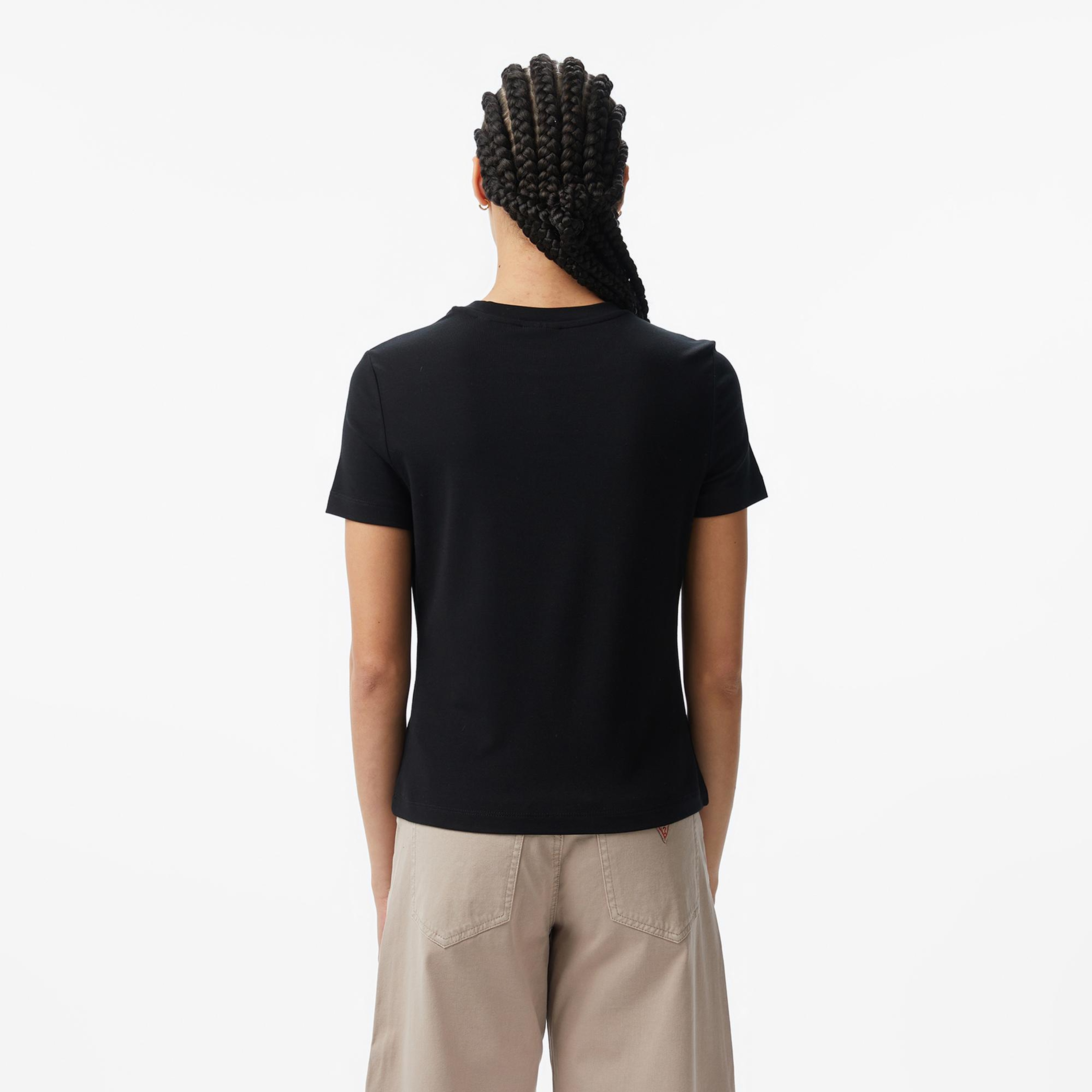 Guess Febe Aktif Slim Fit Kadın Siyah T-Shirt