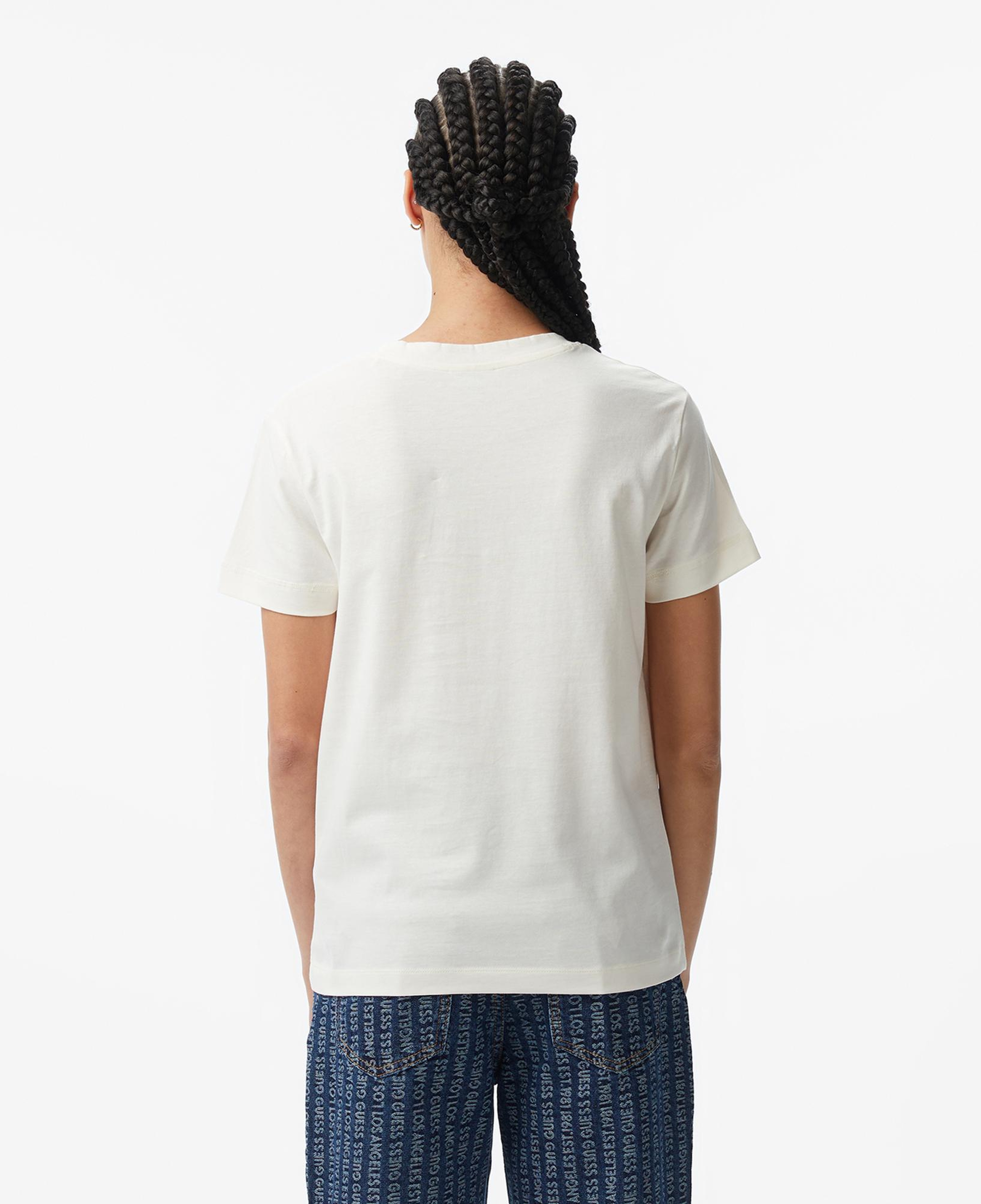 Guess Agnes Aktif Regular Fit Kadın Beyaz T-Shirt