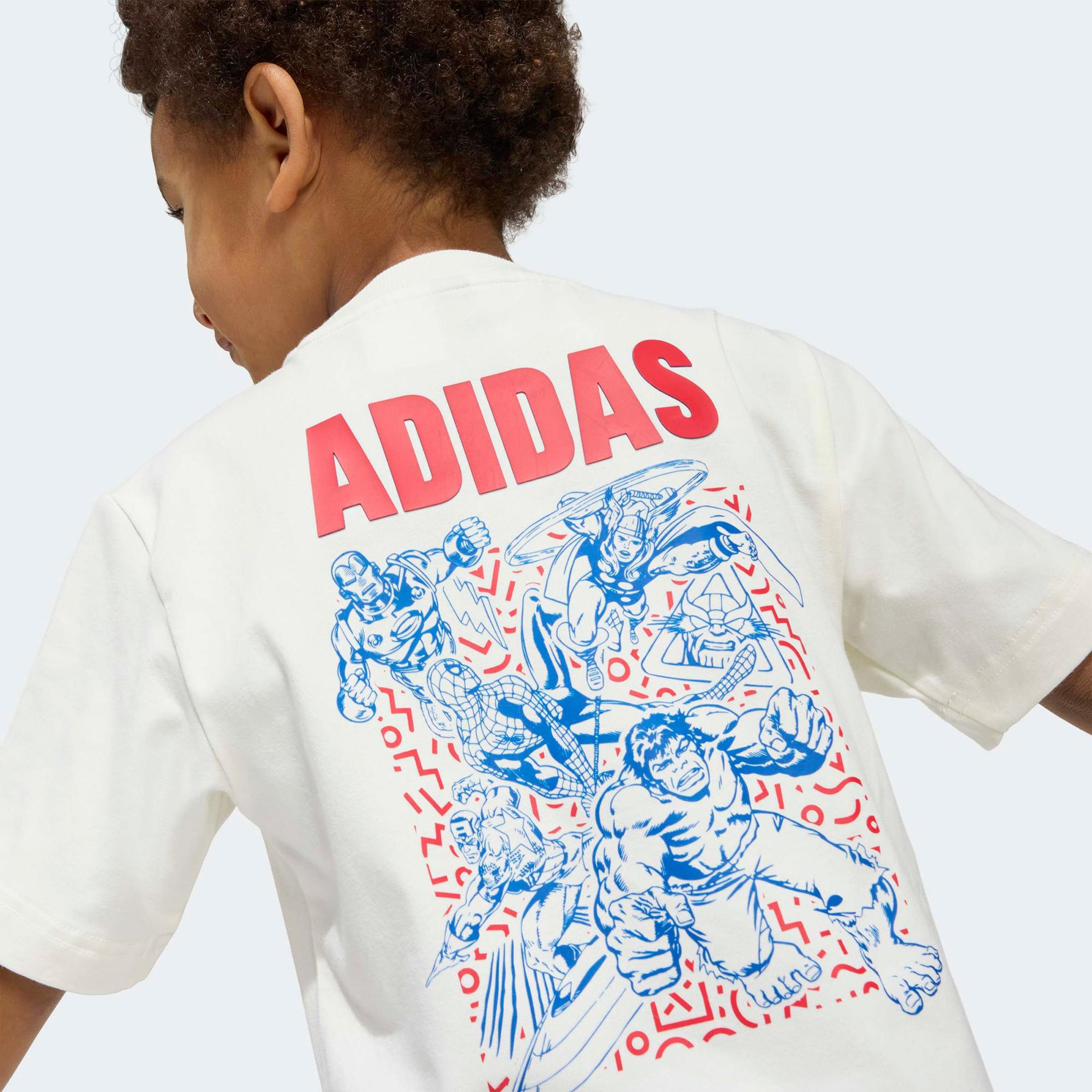 adidas Marvel Çocuk Beyaz T-Shirt