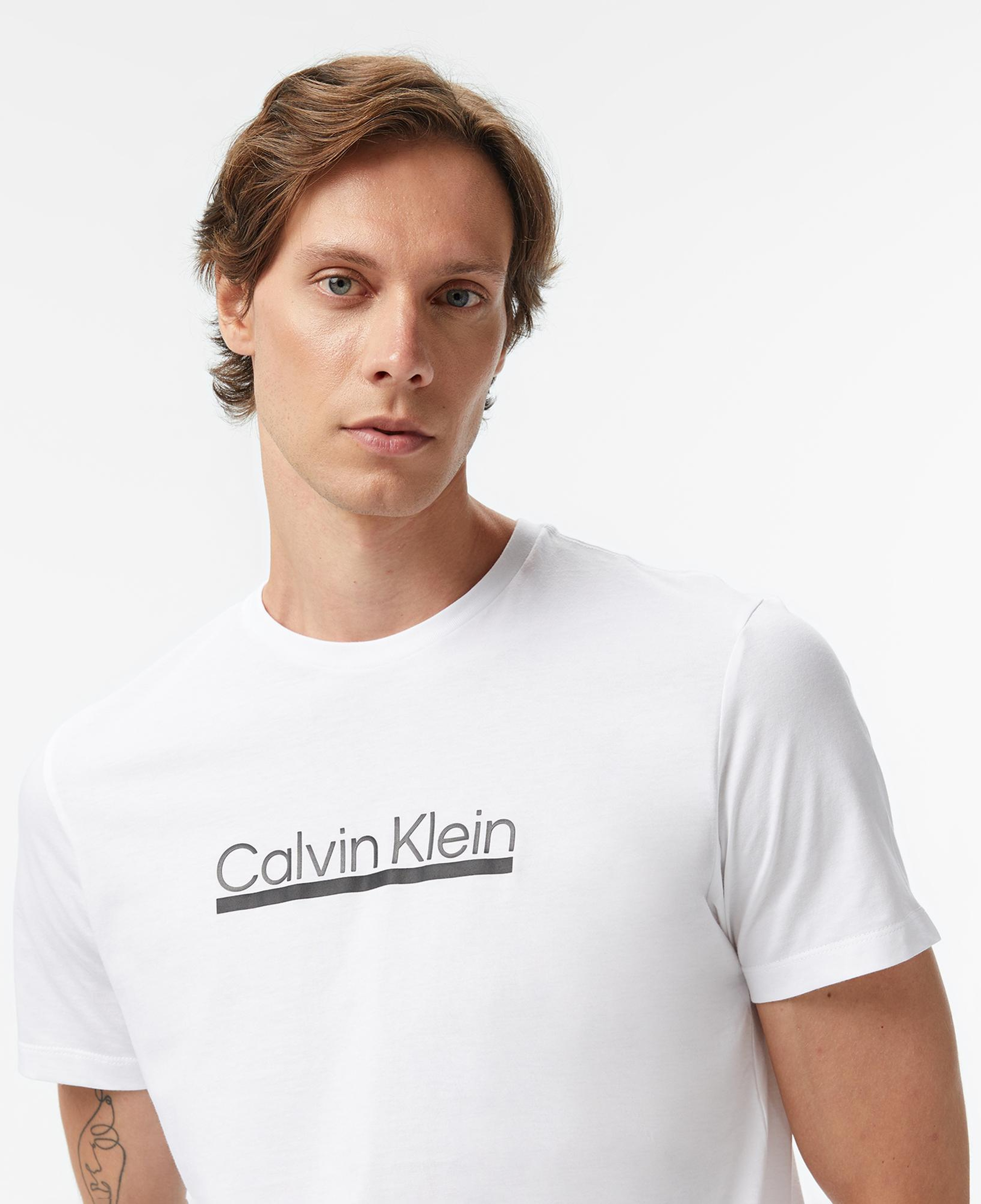 Calvin Klein Outline Tape Graphic Erkek Beyaz T-Shirt