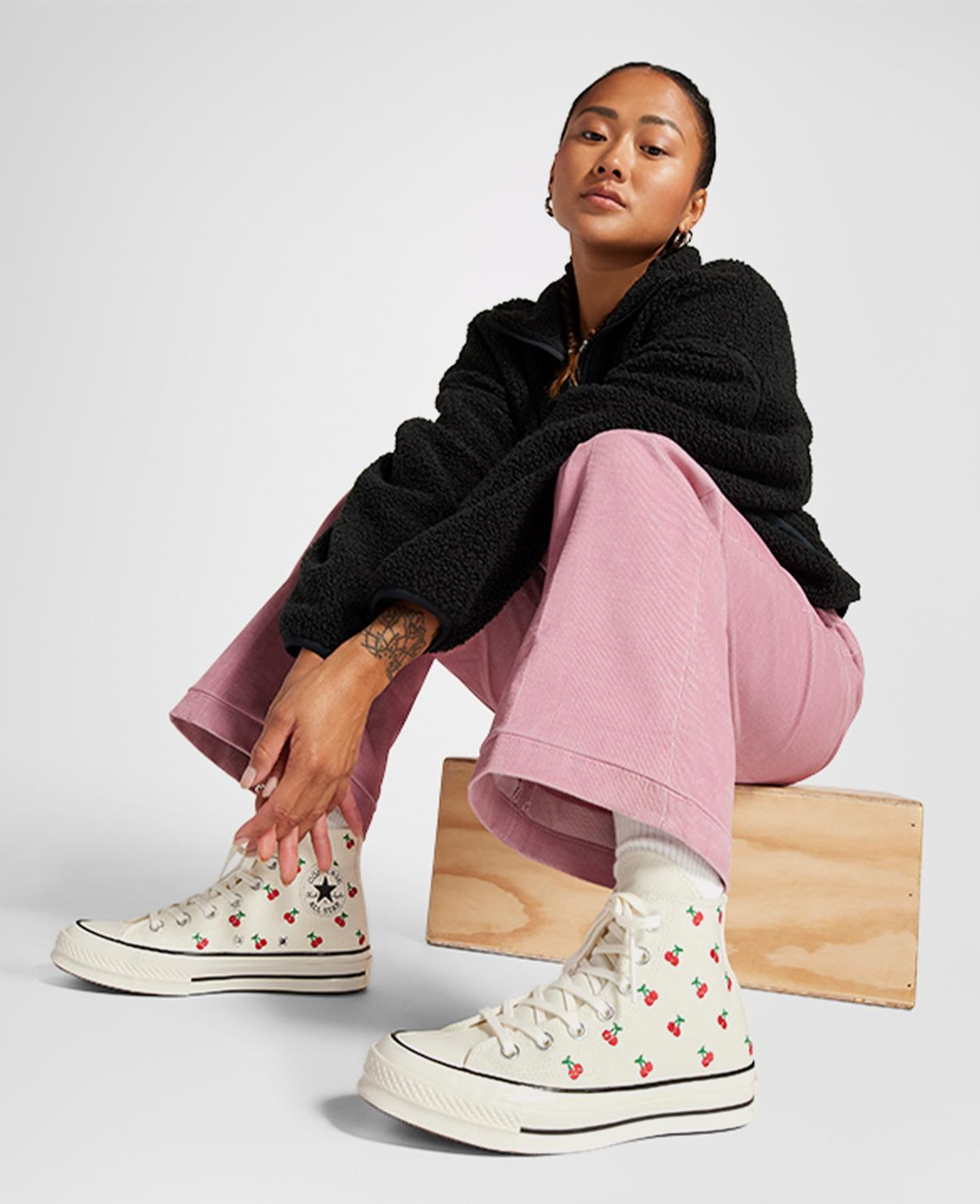 Converse Chuck 70 Cherries Kadın Krem Sneaker