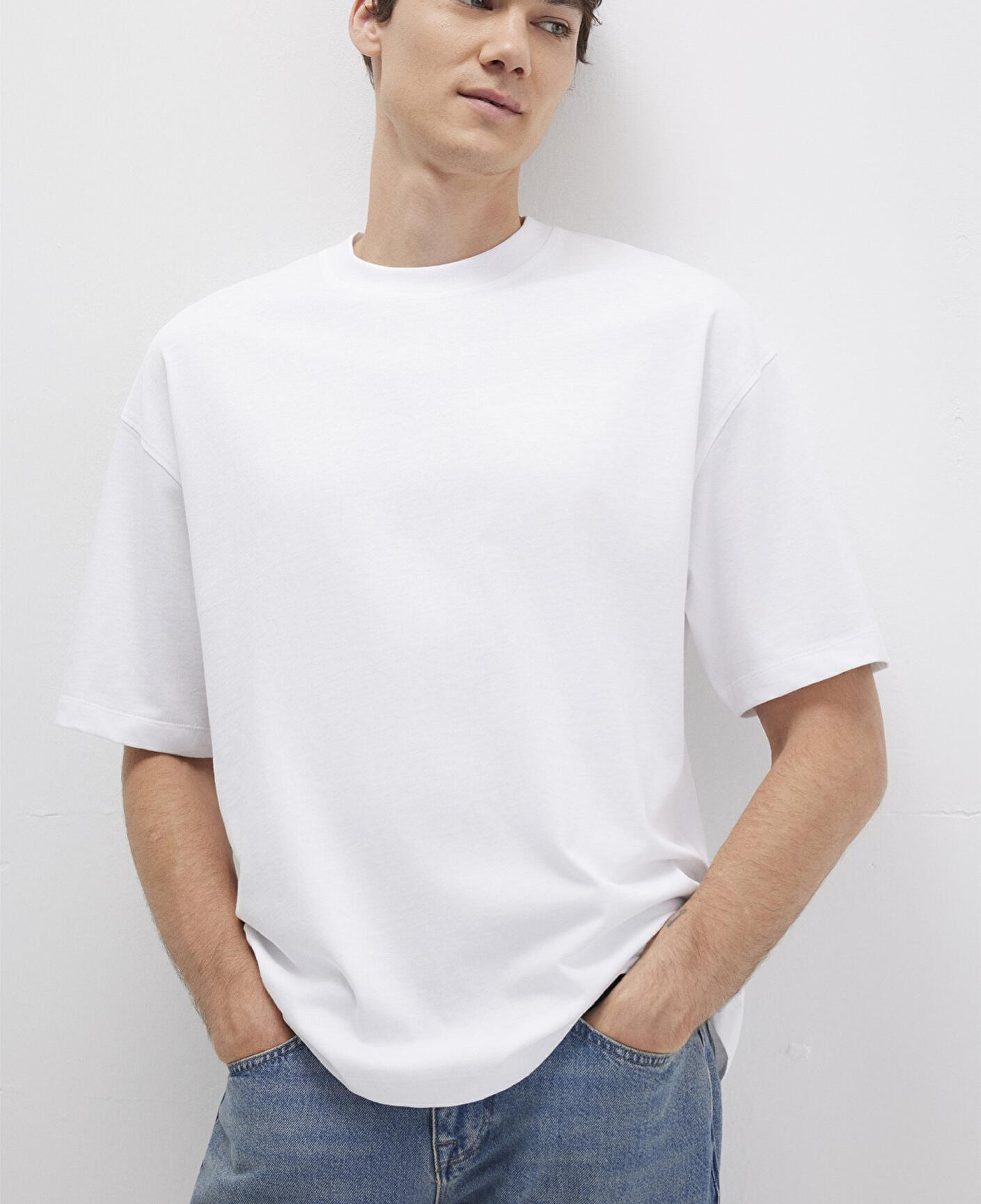 Mavi Bisiklet Yaka Beyaz Basic Tişört Oversize / Geniş Kesim 0613113-620