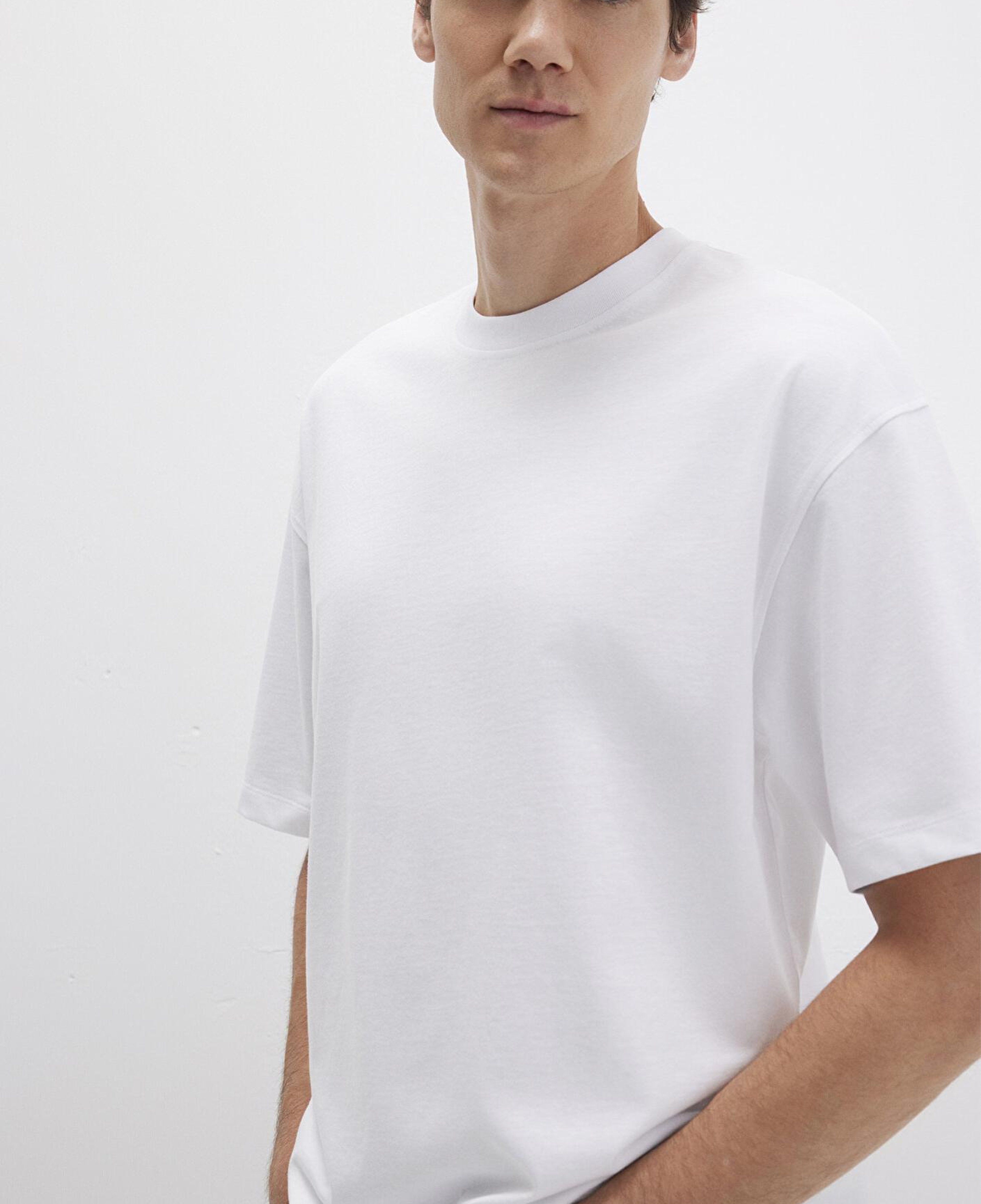 Mavi Bisiklet Yaka Beyaz Basic Tişört Oversize / Geniş Kesim 0613113-620