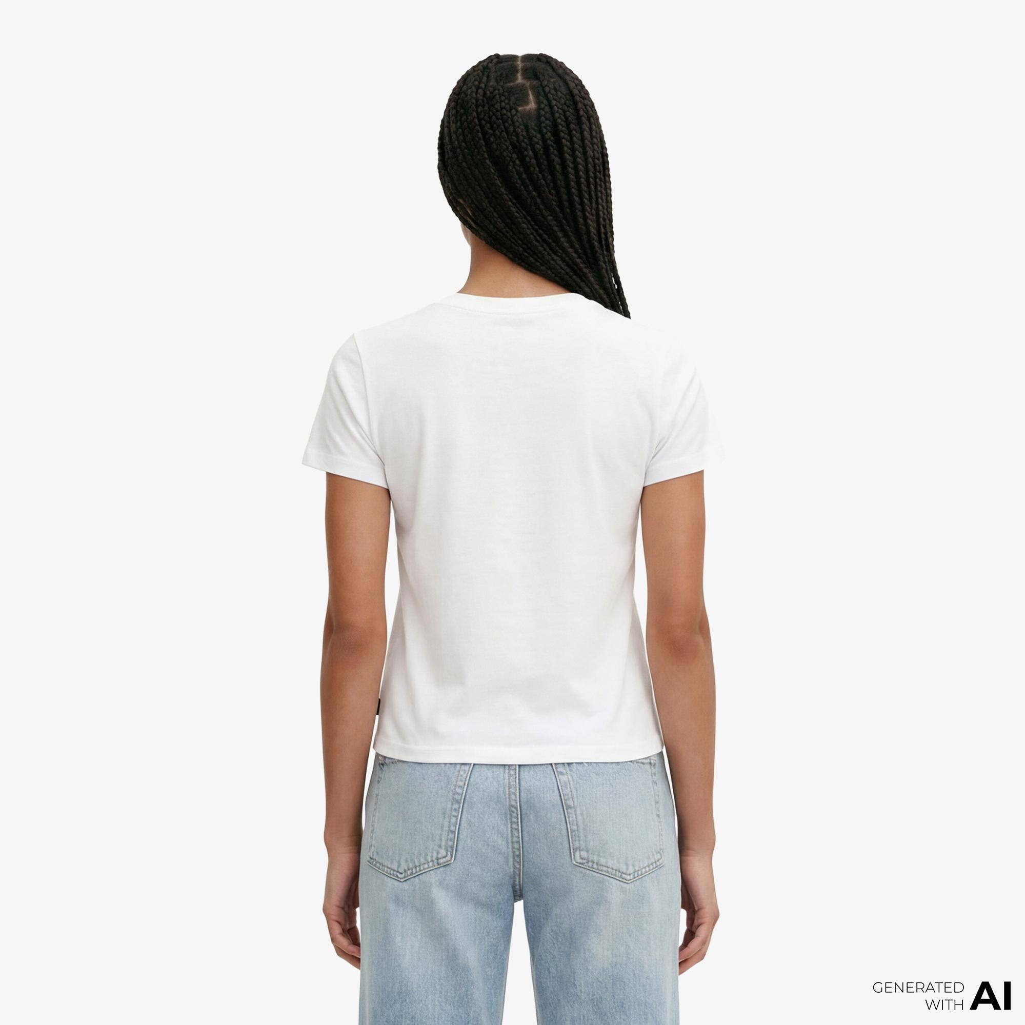 Converse Slim Fit Kadın Beyaz T-Shirt