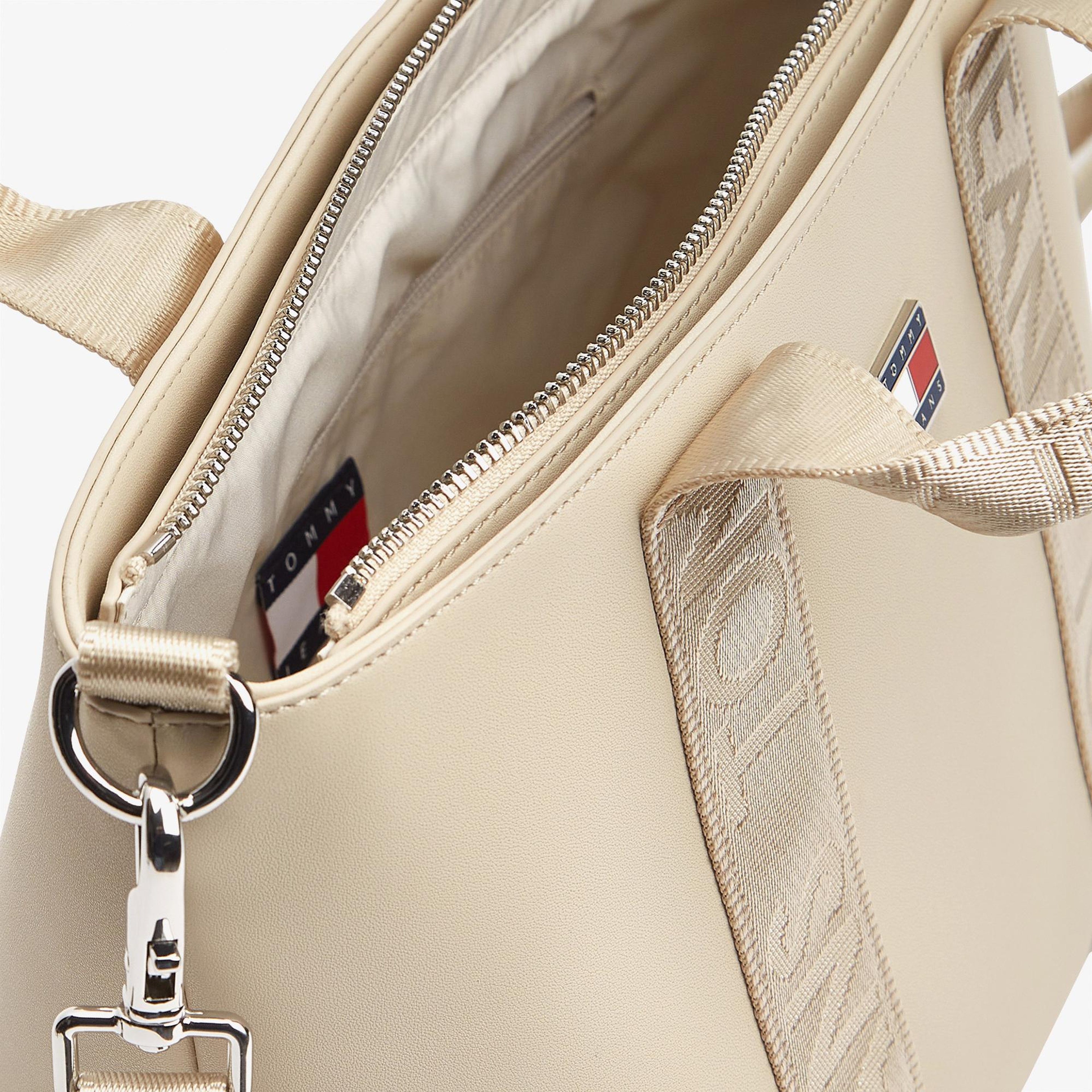 Tommy Hilfiger Daily Elevated Kadın Bej El Çantası