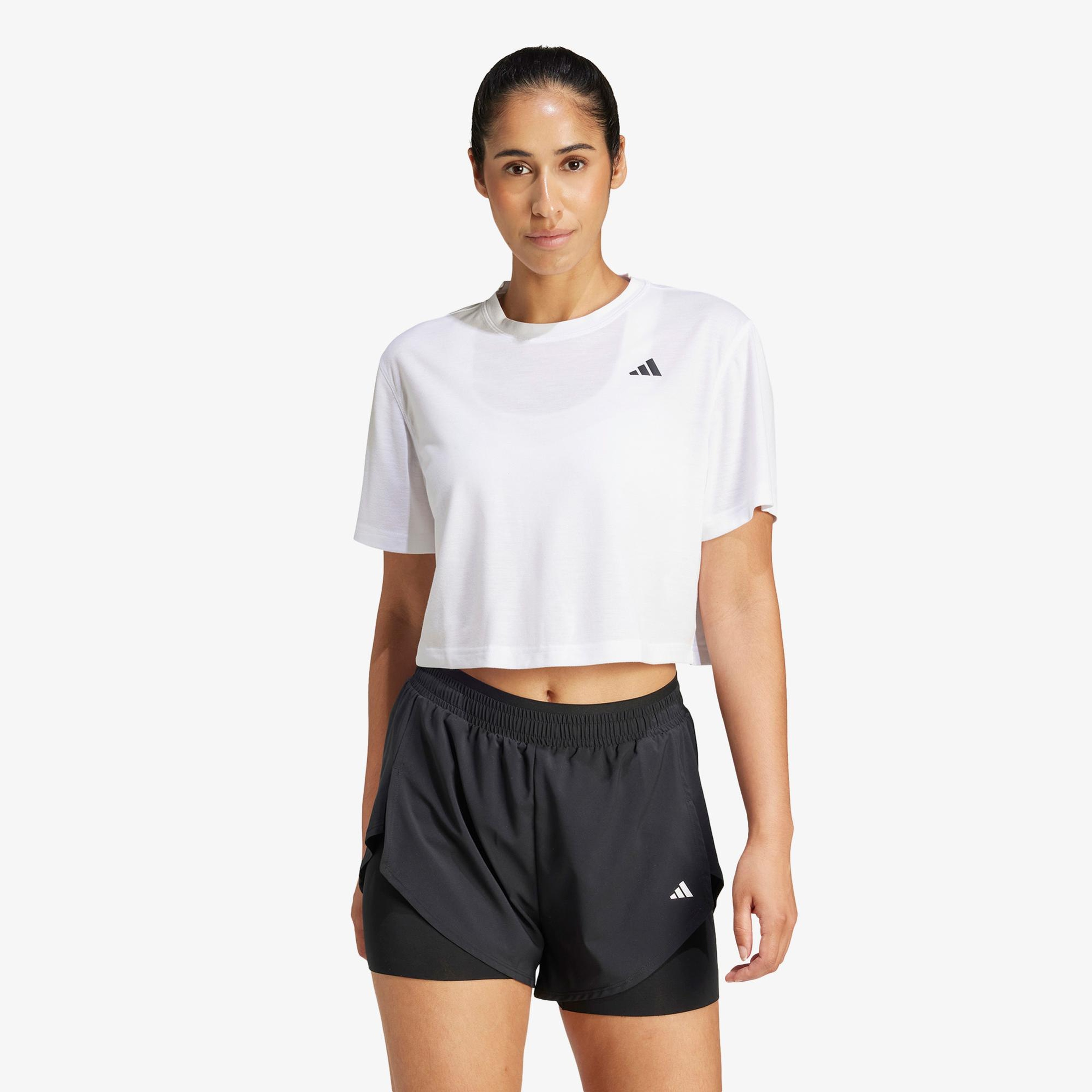 adidas Train Essentials Boxy Workout Kadın Beyaz Crop T-Shirt