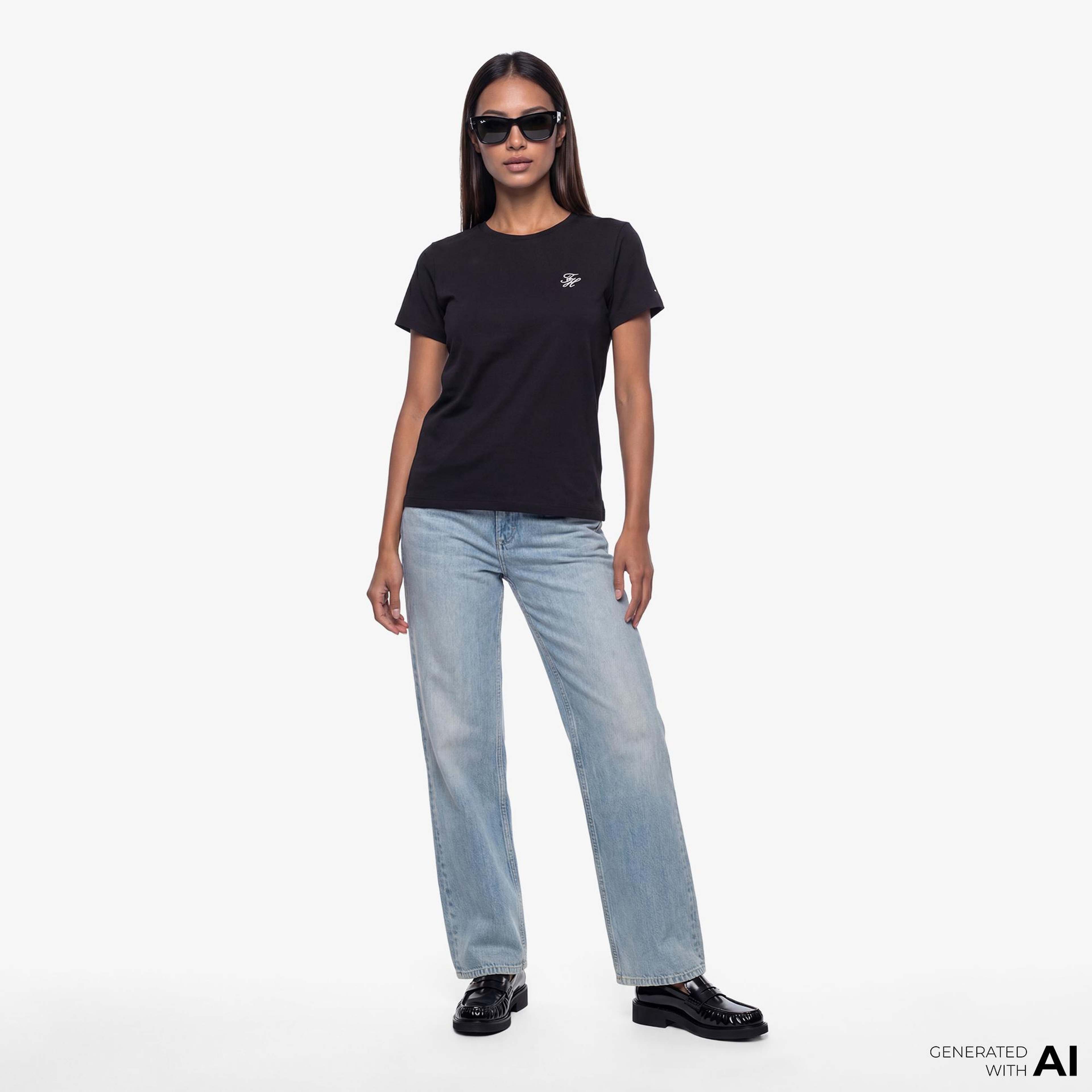 Tommy Hilfiger Script Kadın Siyah T-Shirt