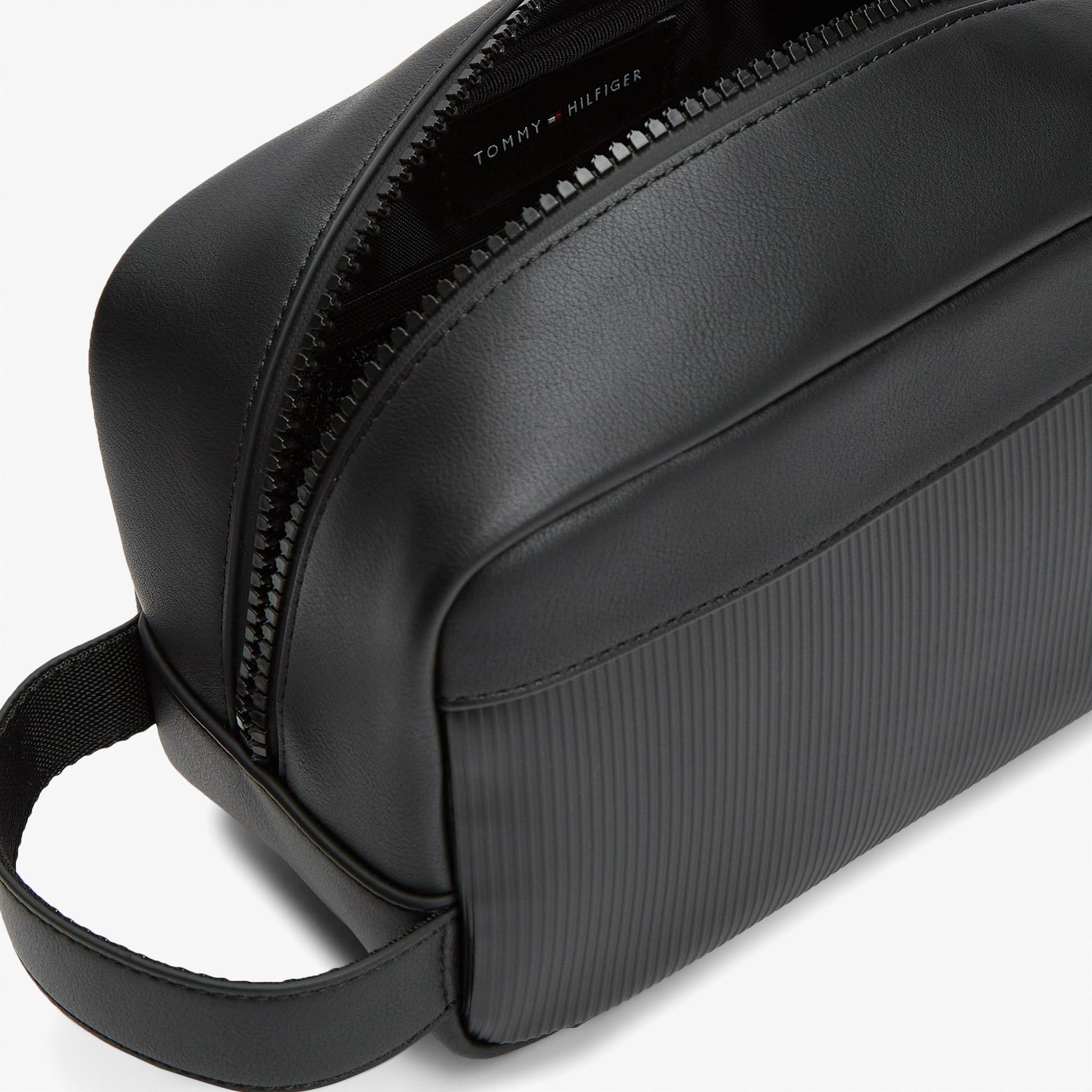 Tommy Hilfiger Flag Erkek Siyah El Çantası