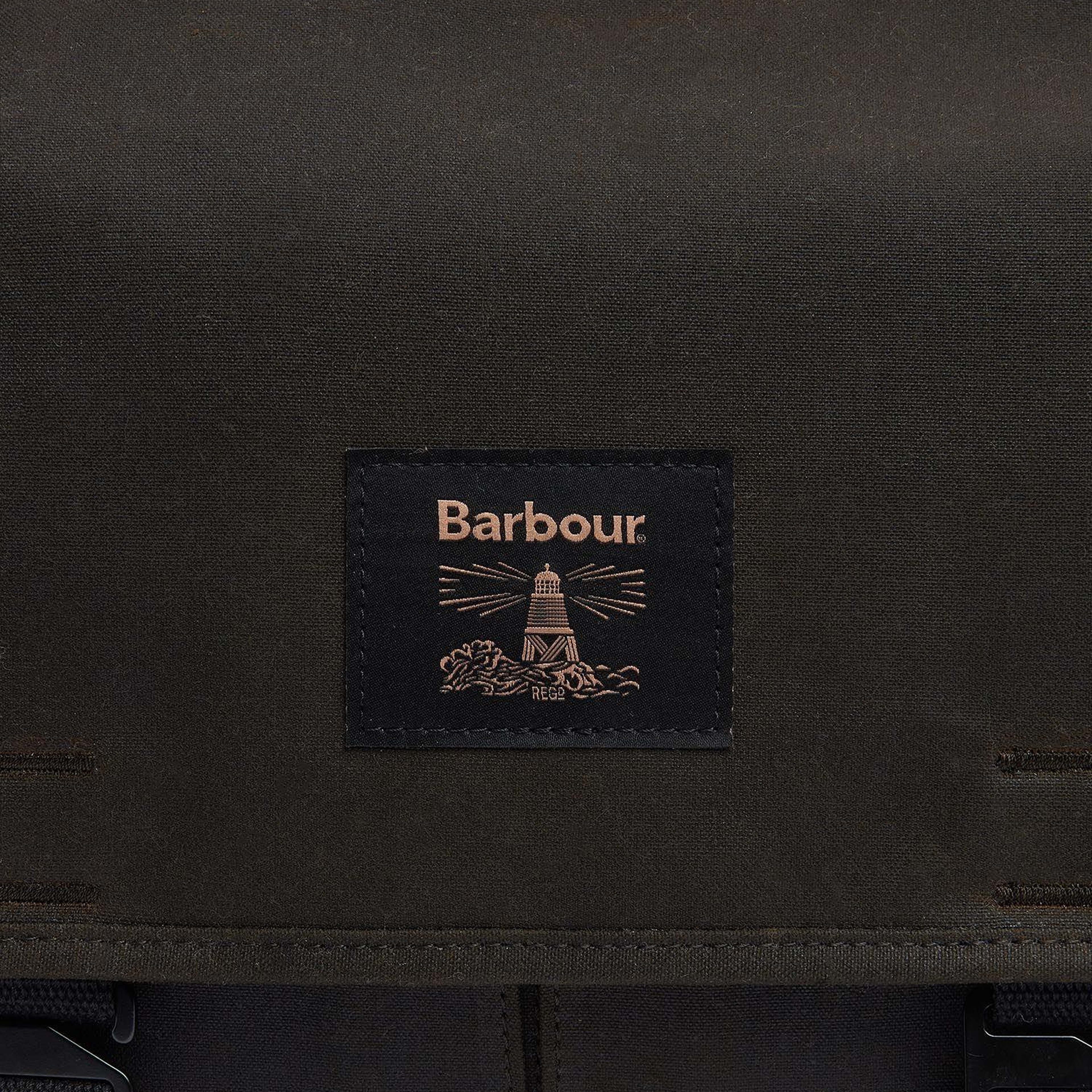 Barbour Field Yağlı Postacı Çantası