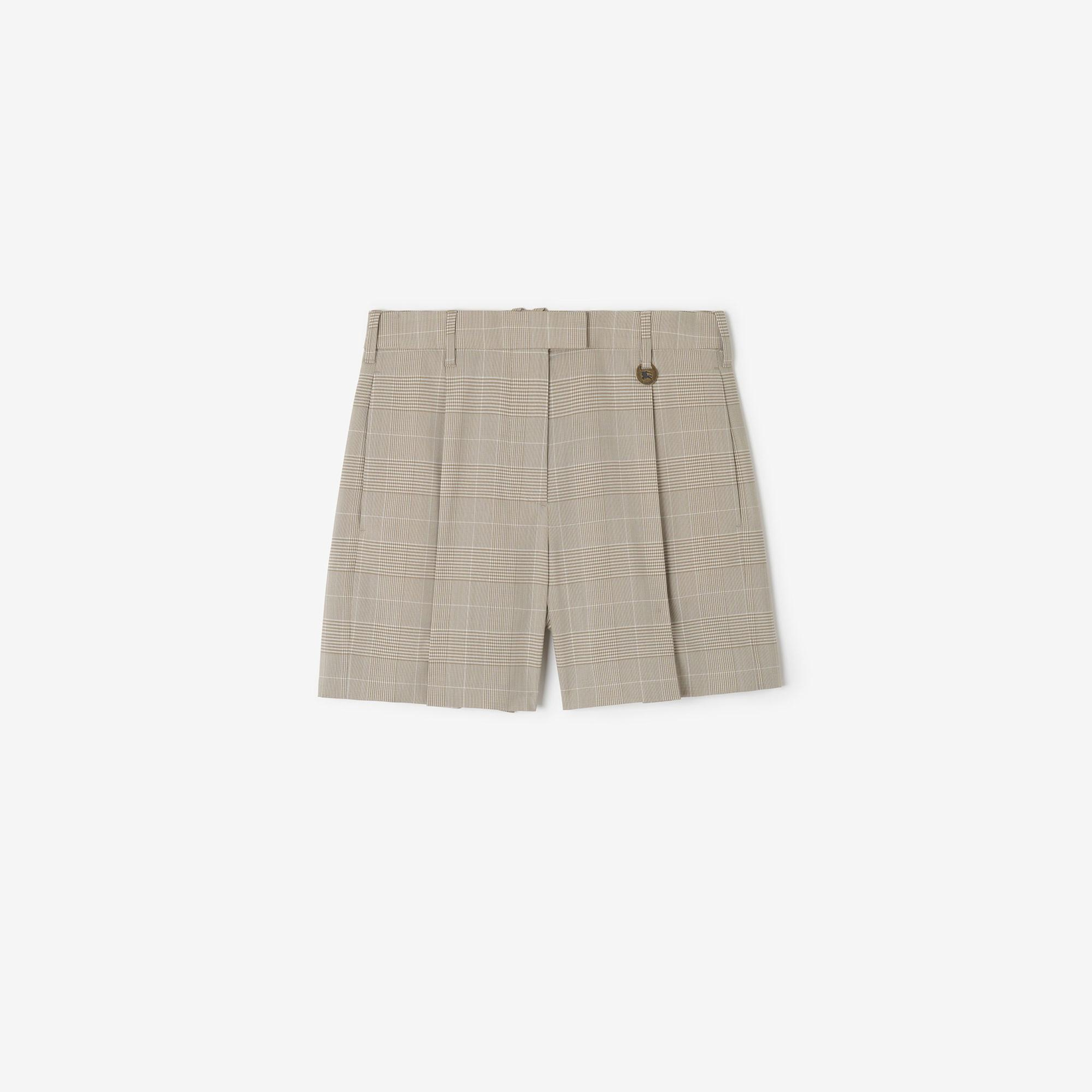 Burberry Kadın Gri Şort