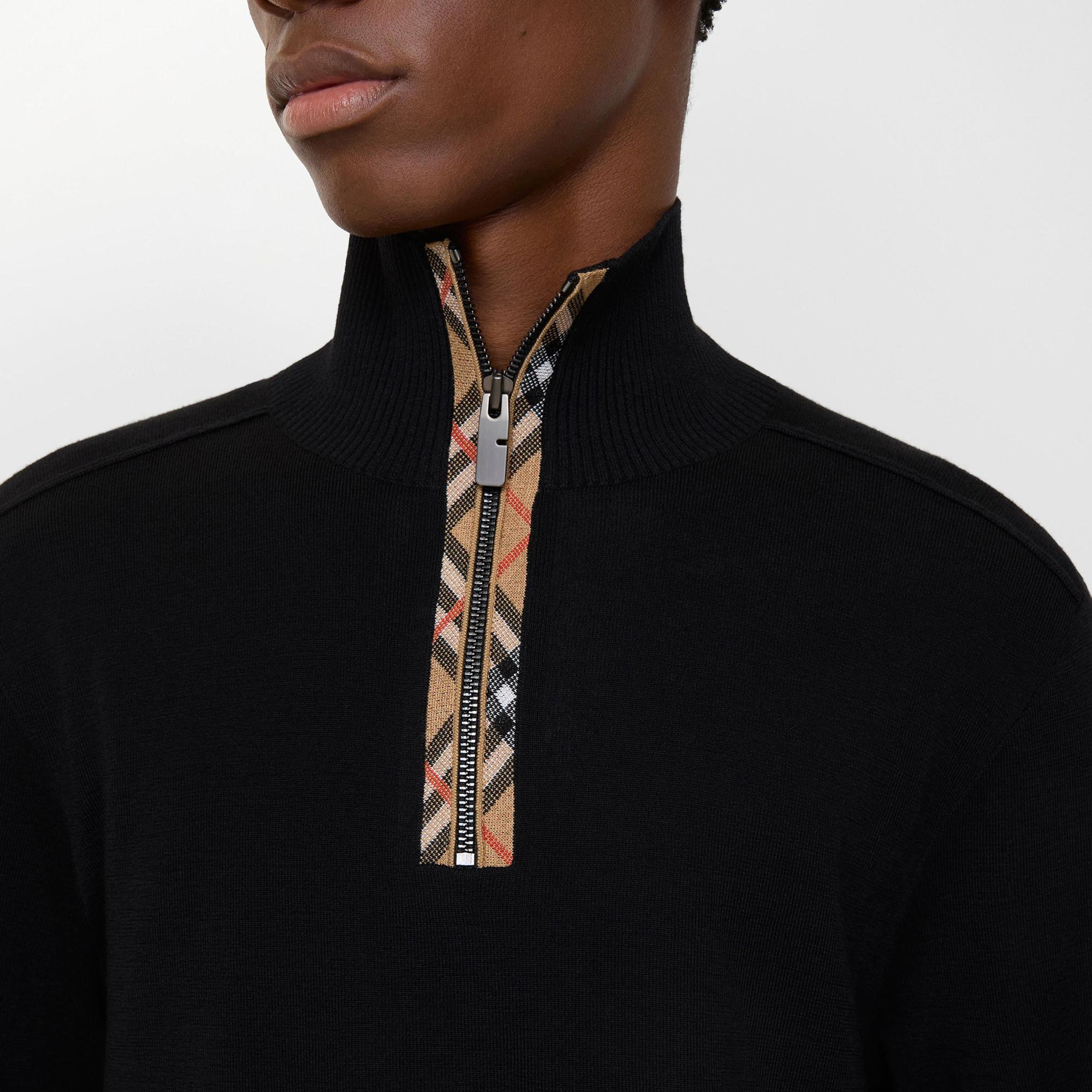 Burberry Check Trim Wool Half-Zip Erkek Siyah Trıko