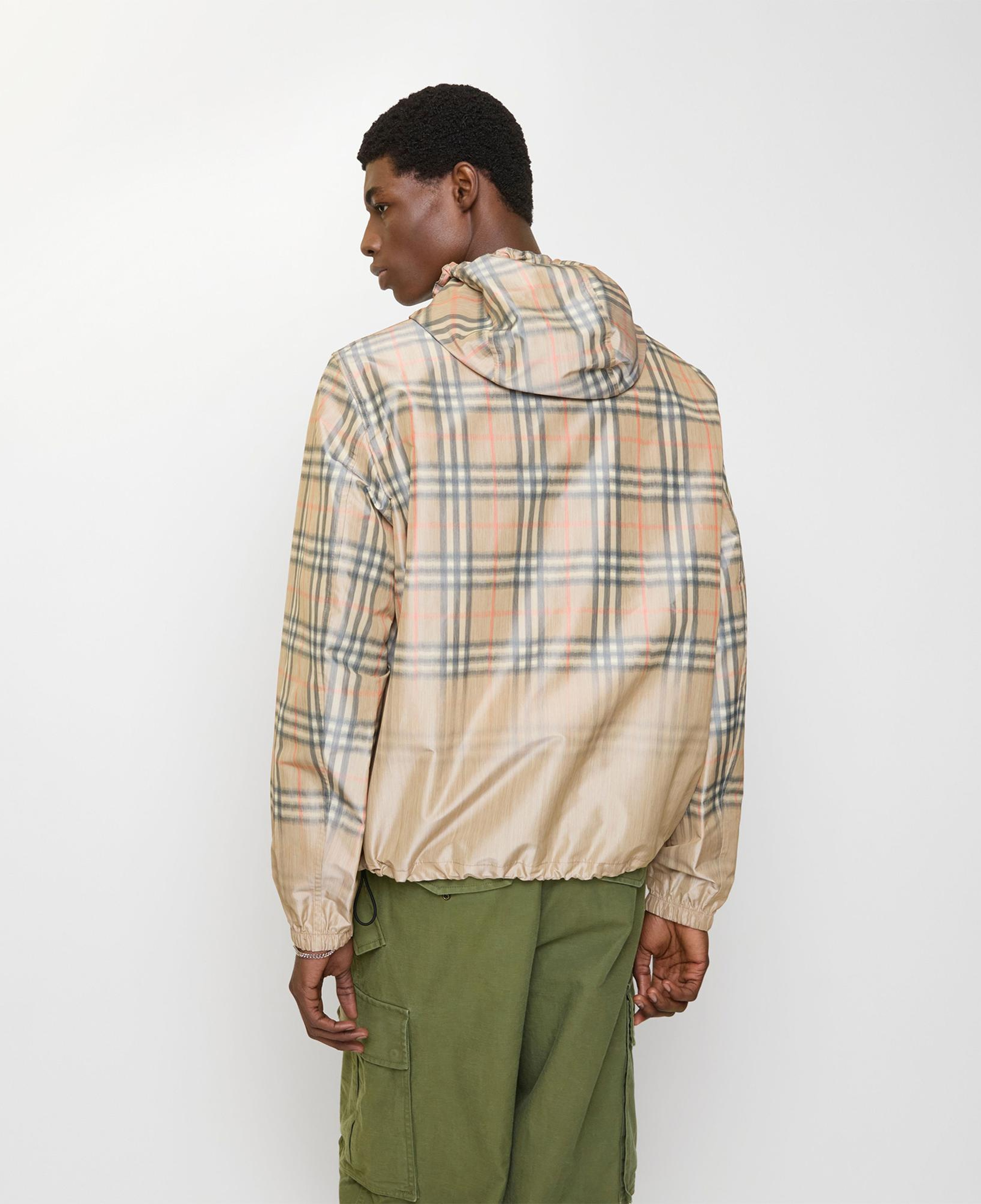 Burberry Gradient Check Hooded Erkek Bej Mont