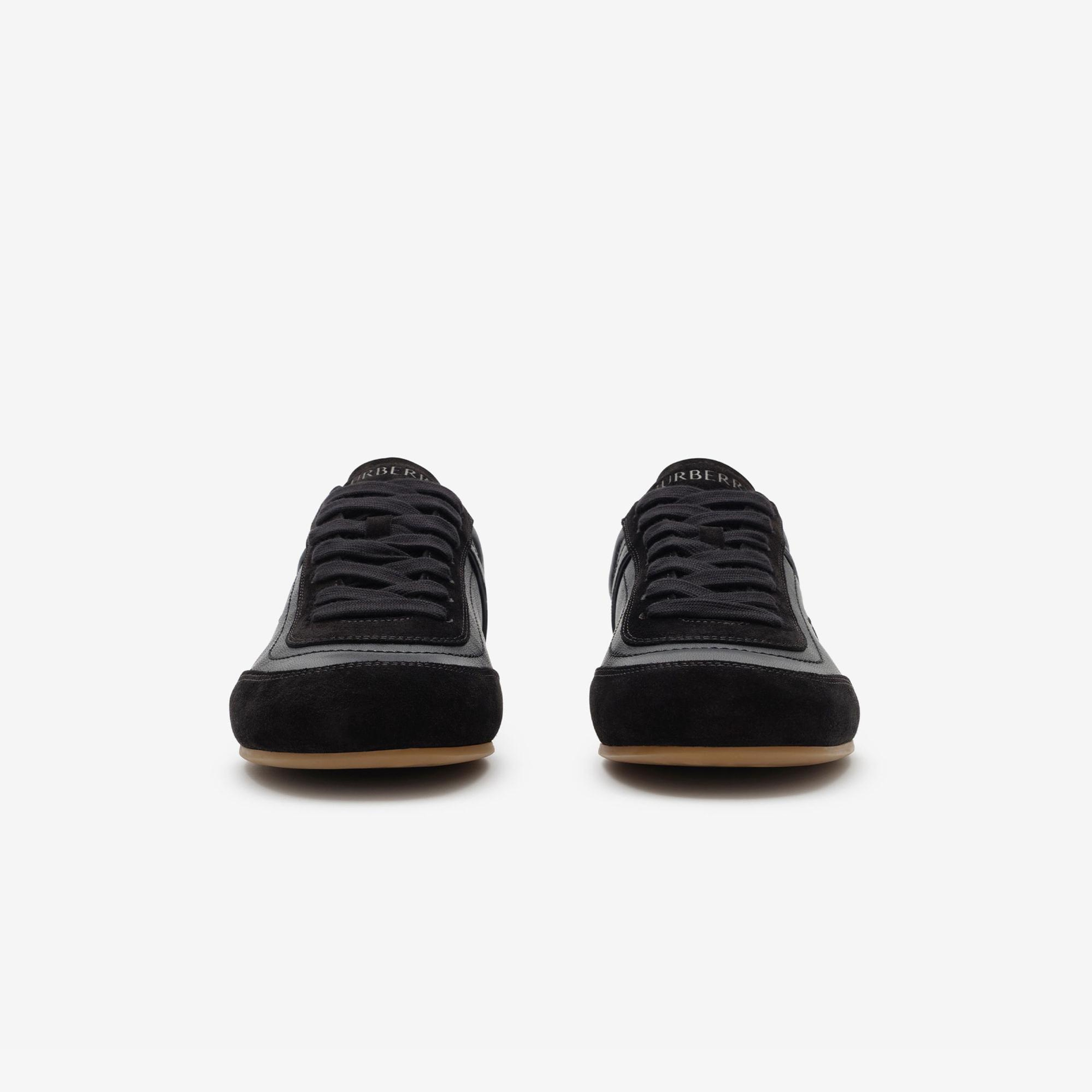 Burberry Leather Knight Runner Kadın Siyah Sneaker