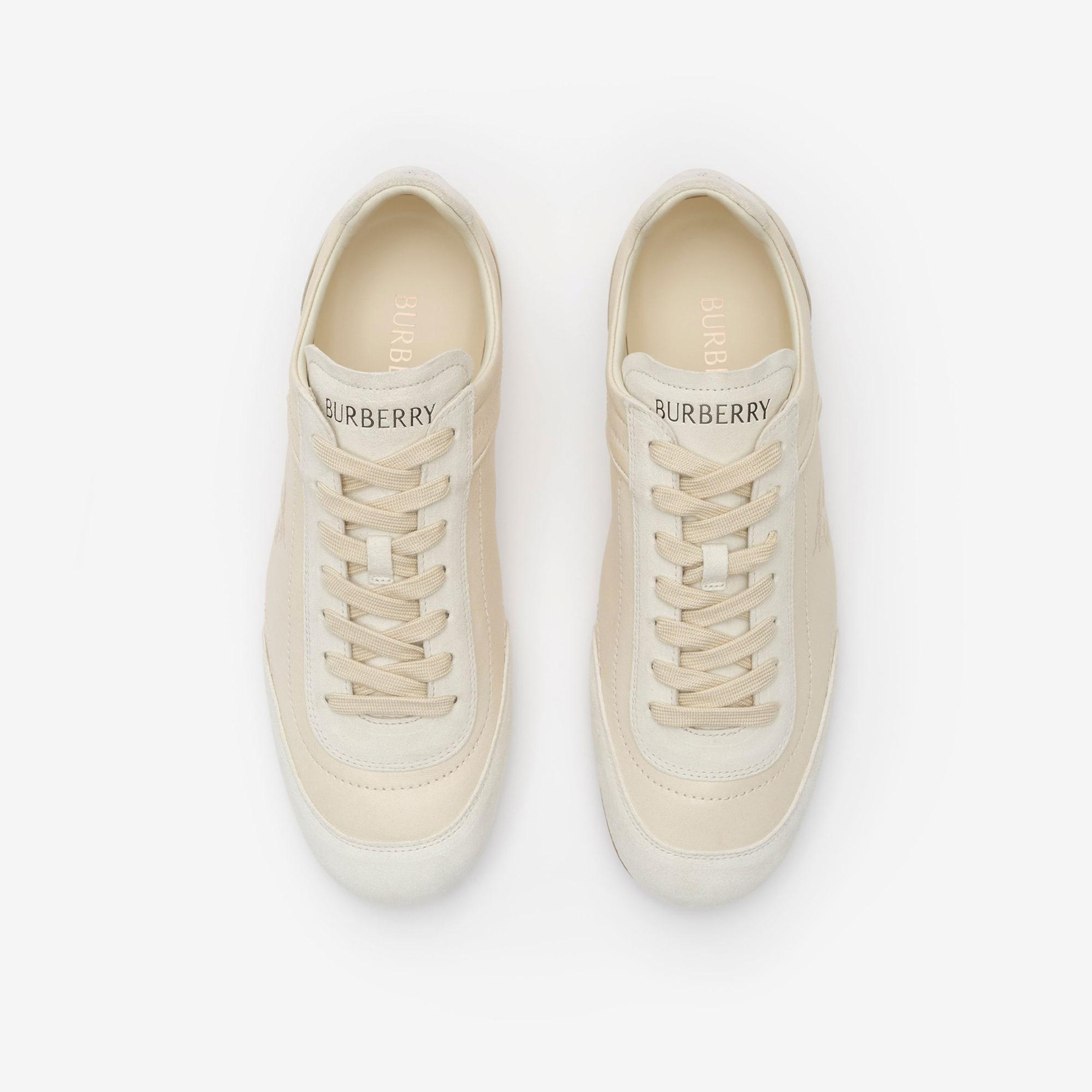 Burberry Leather Knight Runner Kadın Bej Sneaker