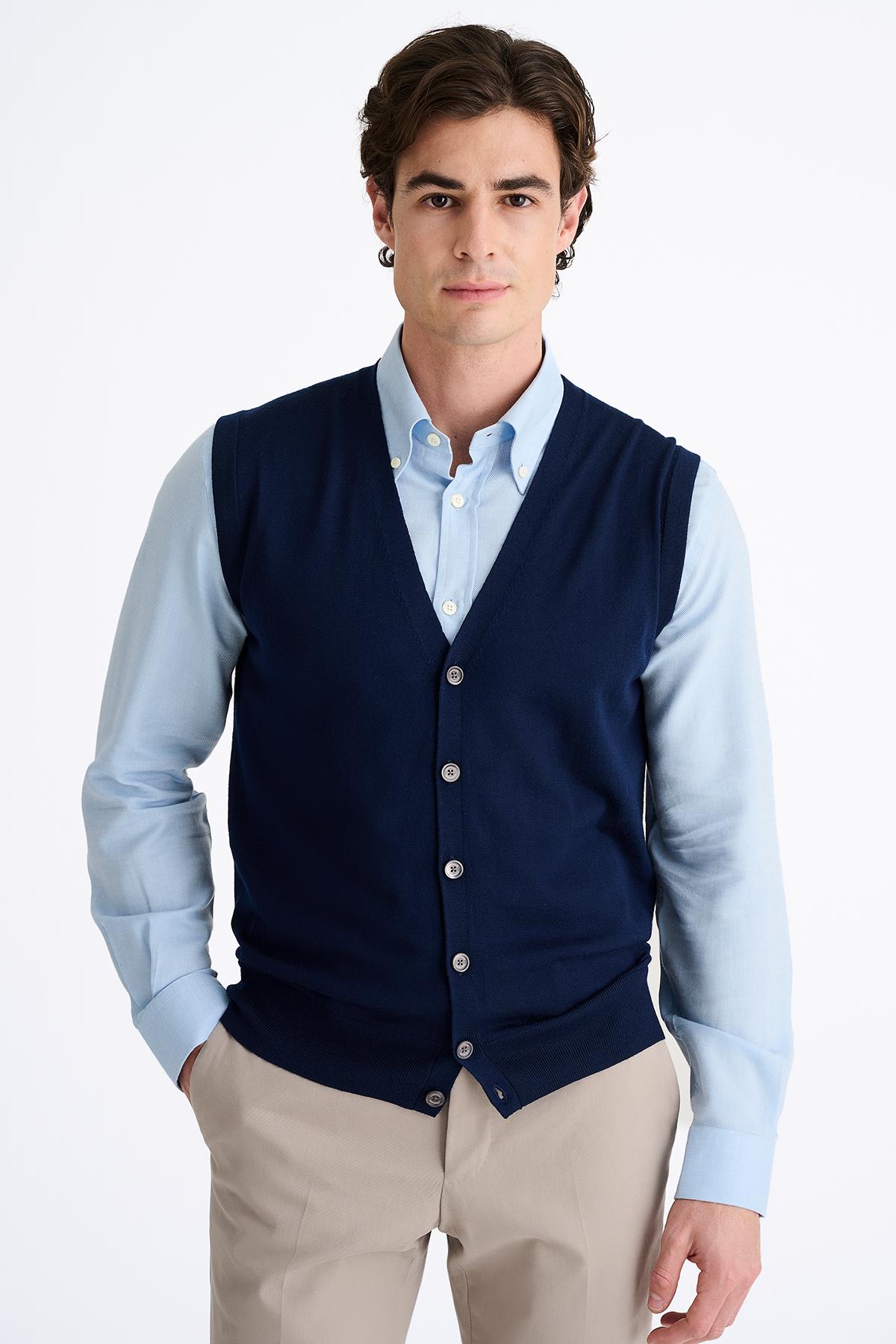 Erkek Lacivert Yün Süveter