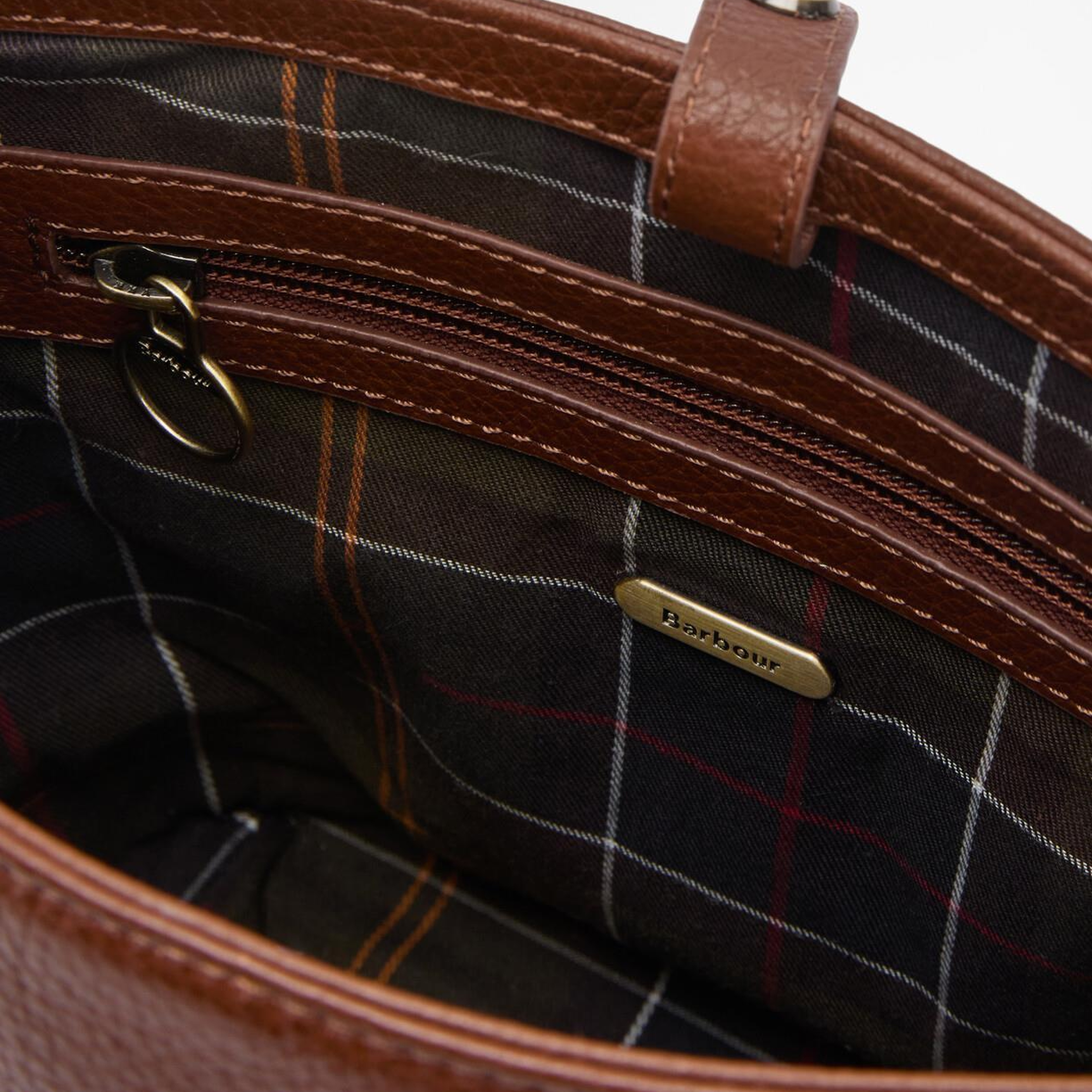 Barbour Cedar Deri Bucket Çanta