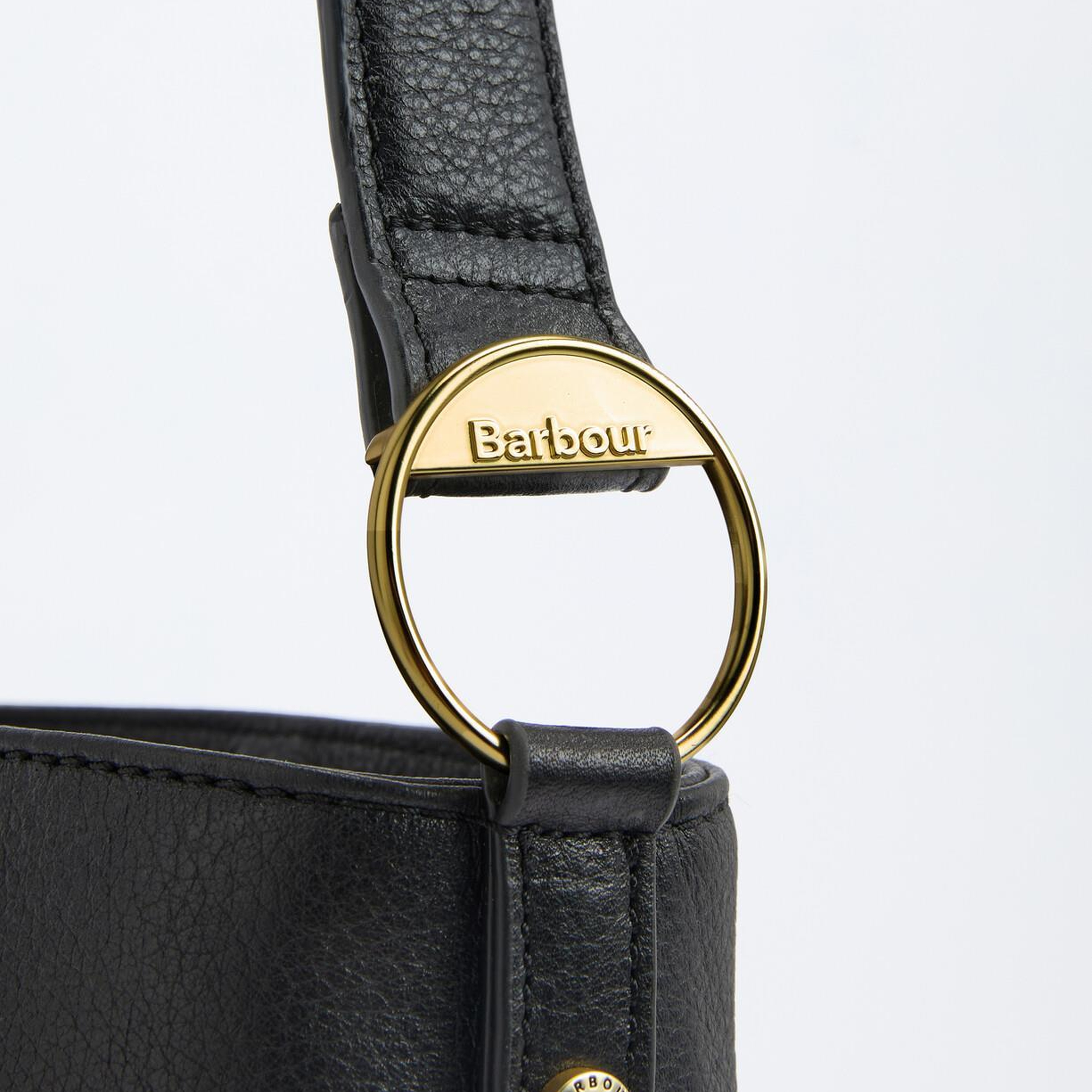 Barbour Cedar Deri Bucket Çanta