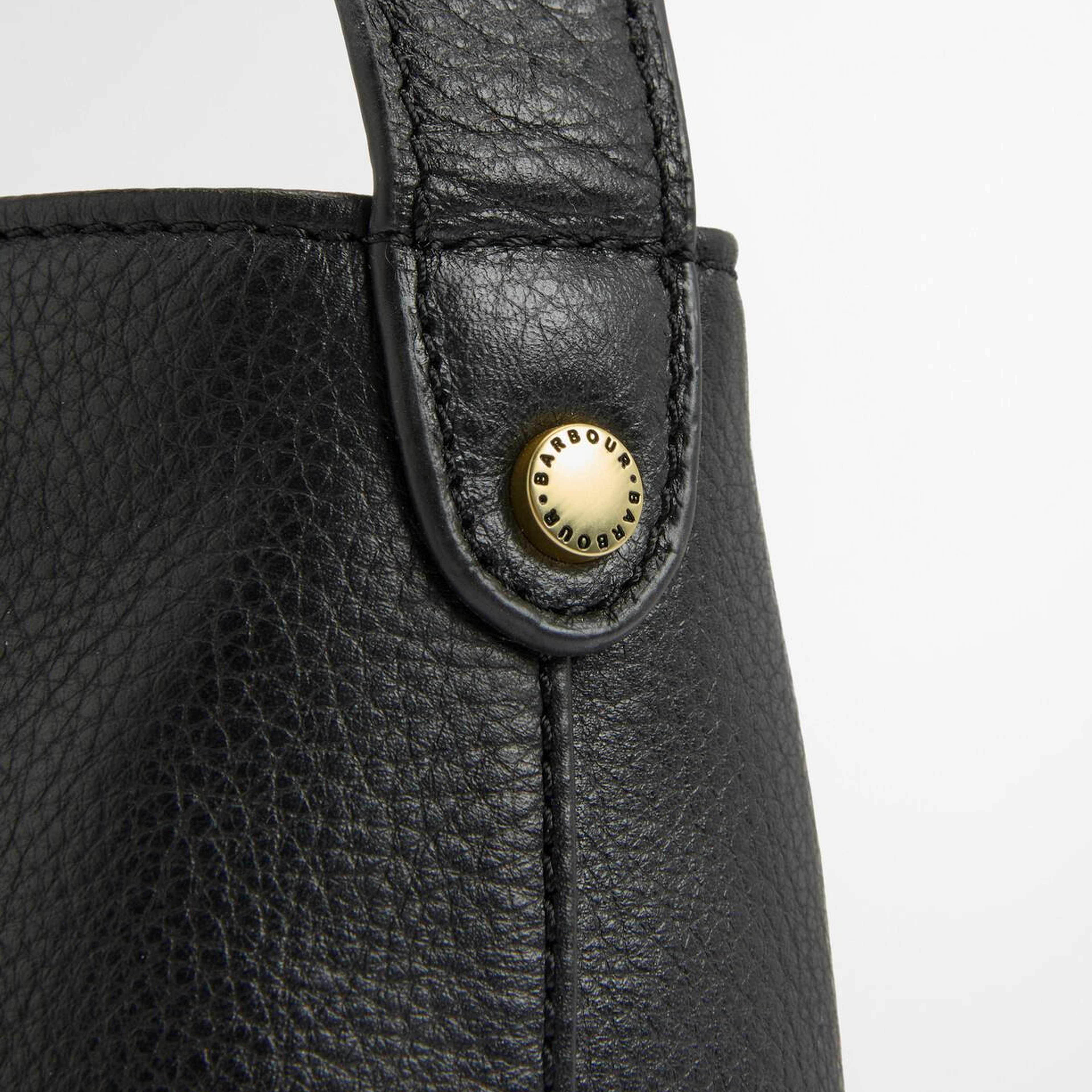 Barbour Cedar Deri Bucket Çanta