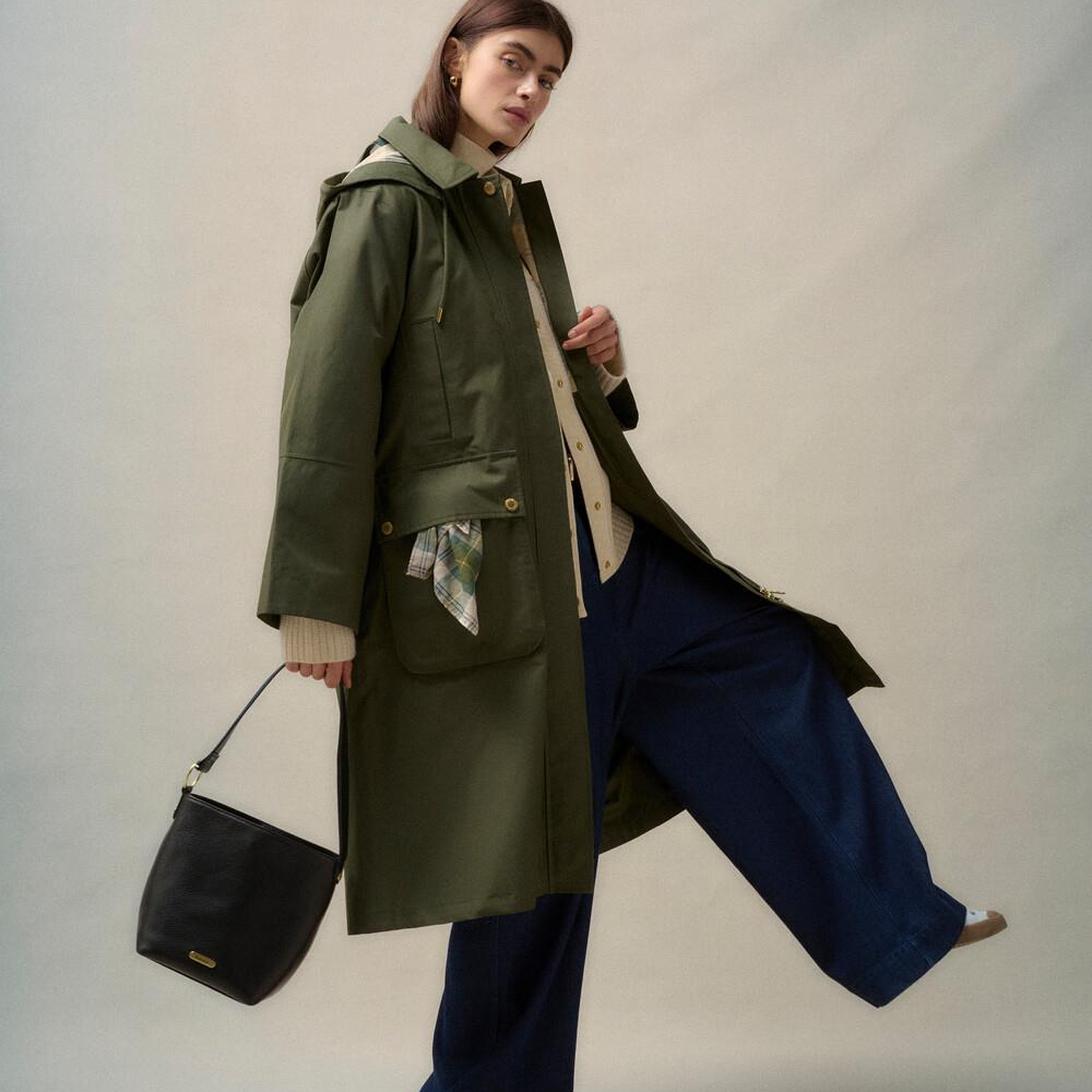 Barbour Cedar Deri Bucket Çanta