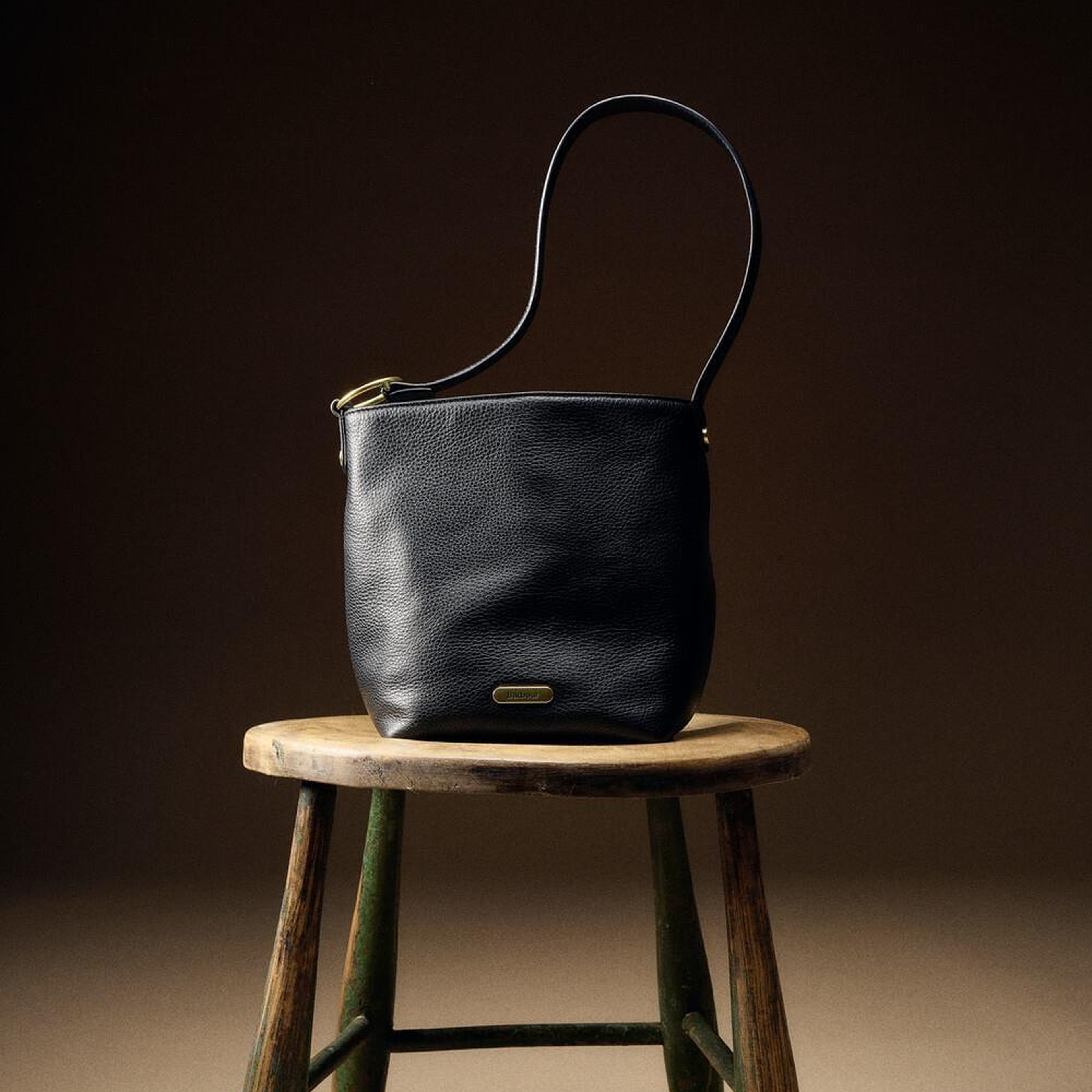 Barbour Cedar Deri Bucket Çanta