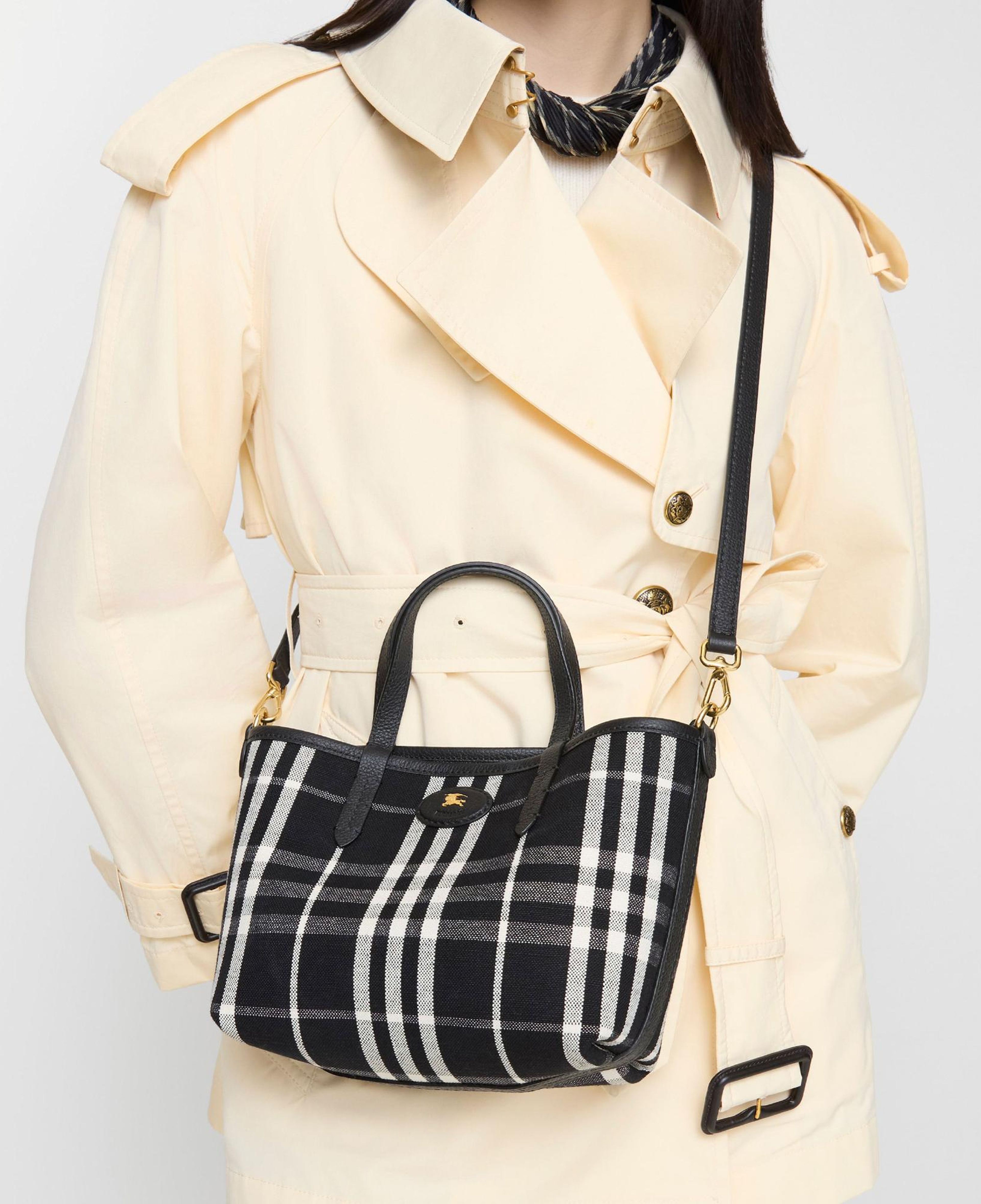 Burberry Reversıble Tote Kadın Siyah El Çantası