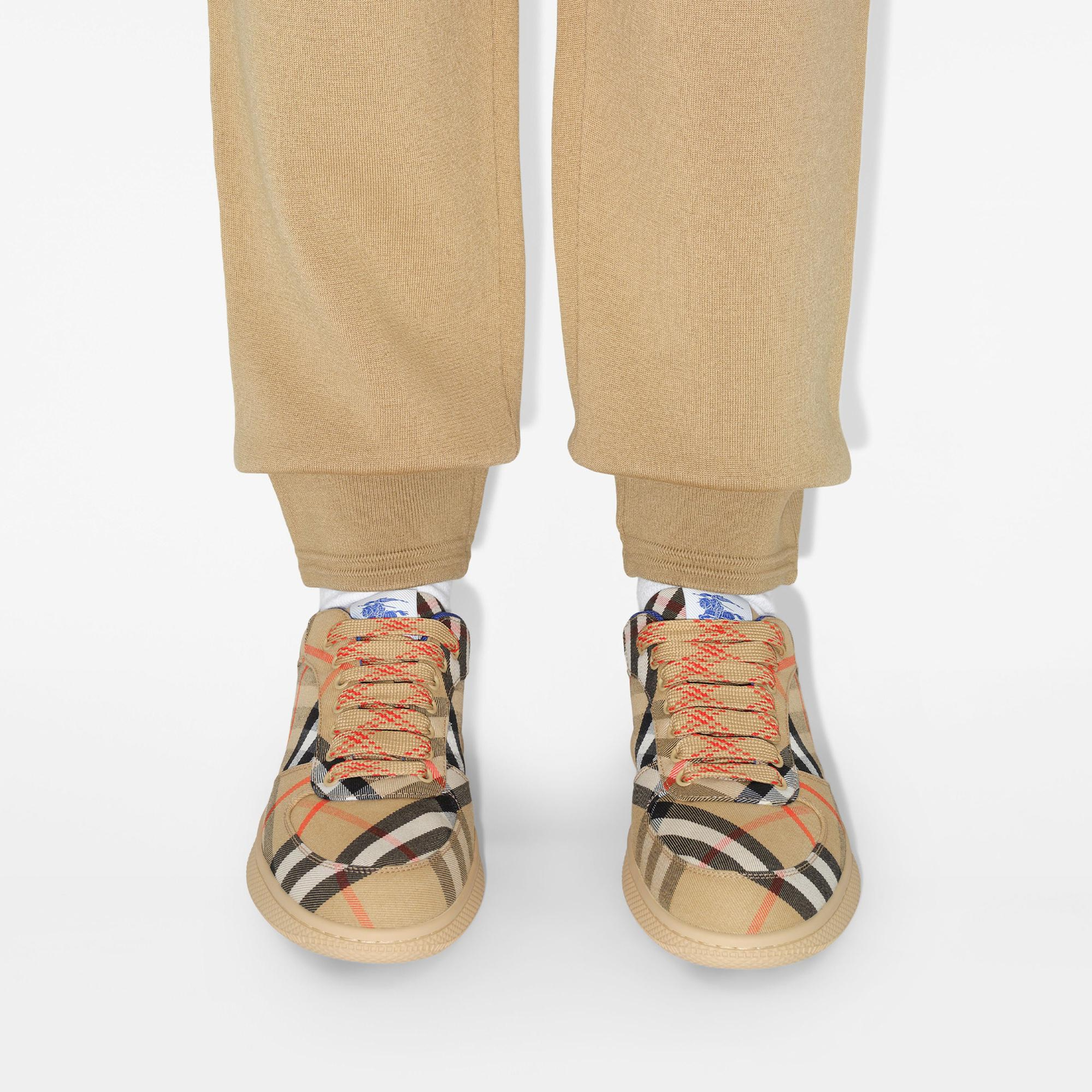 Burberry Check Terrace Kadın Bej Sneaker