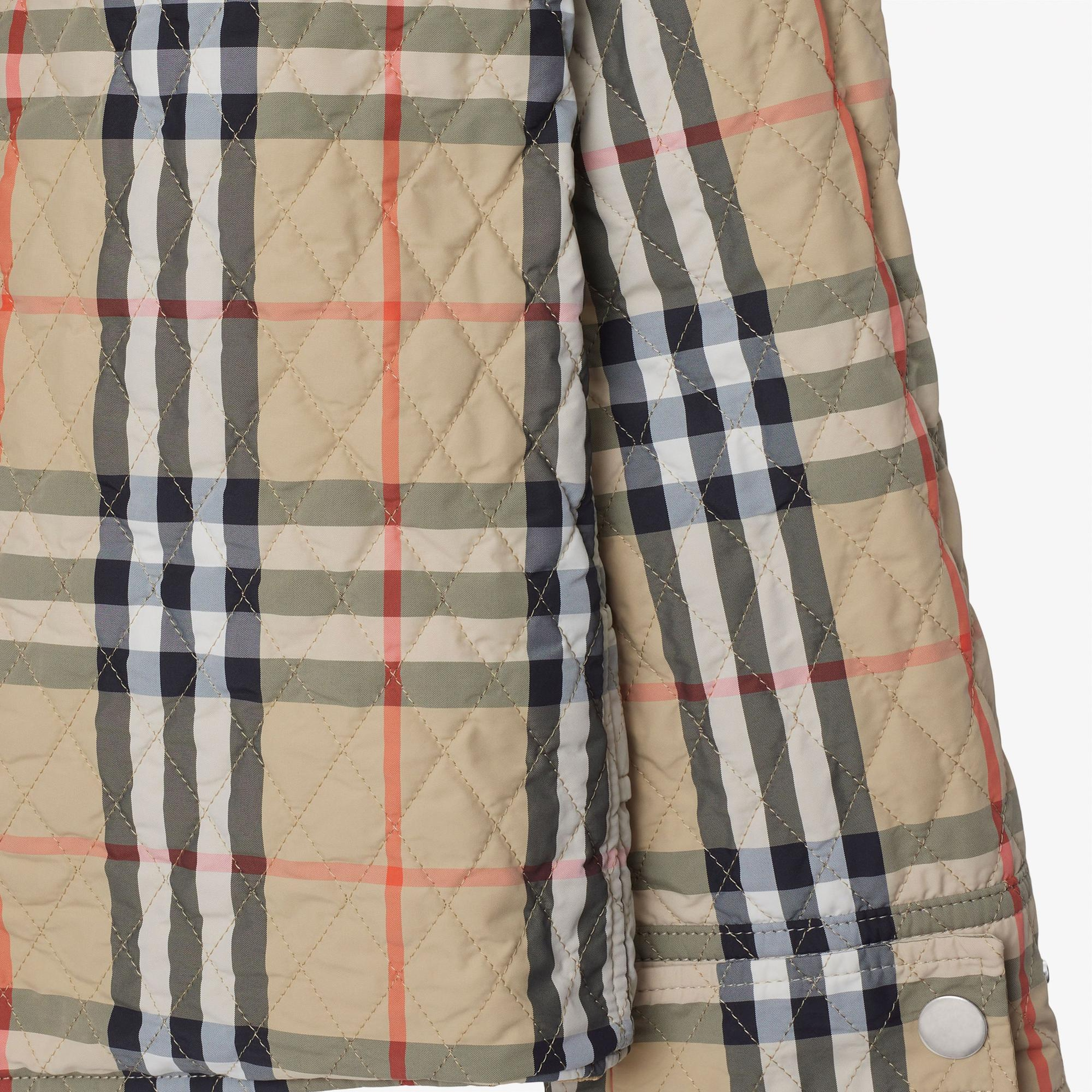 Burberry Reversible Quilted Nylon Kadın Bej Ceket