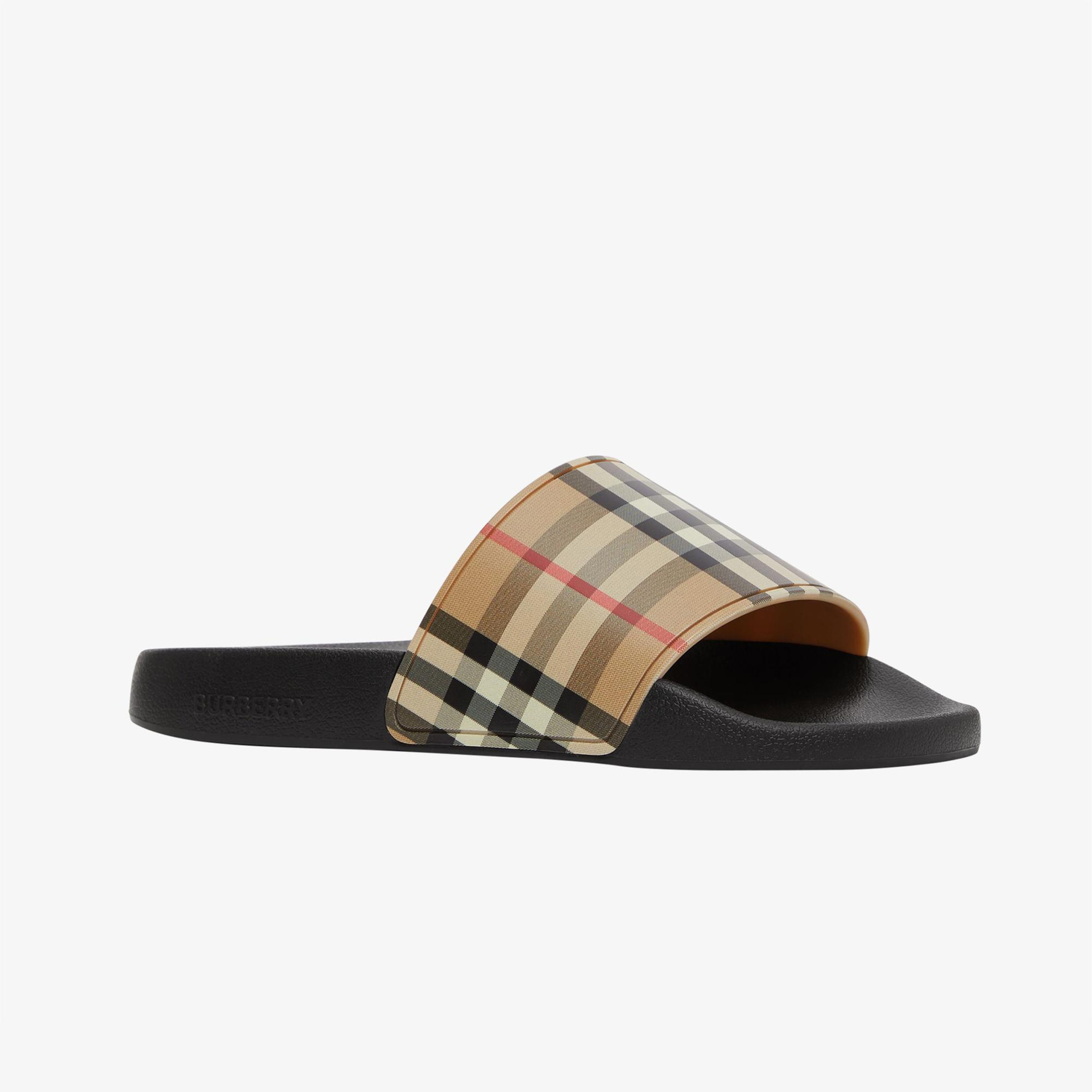 Burberry Furley Vintage Kadın Bej Terlik