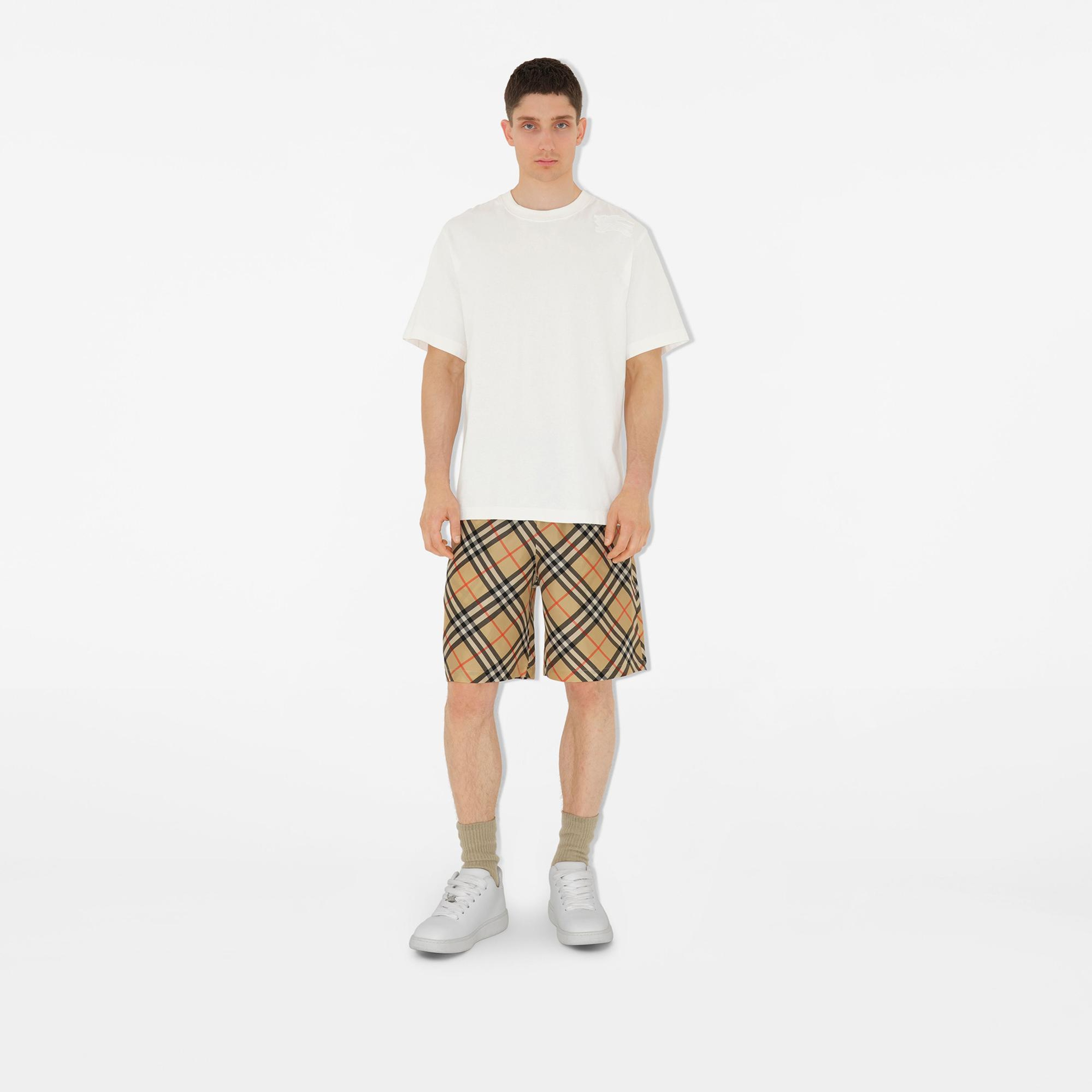 Burberry Check İpek Erkek Bej Şort