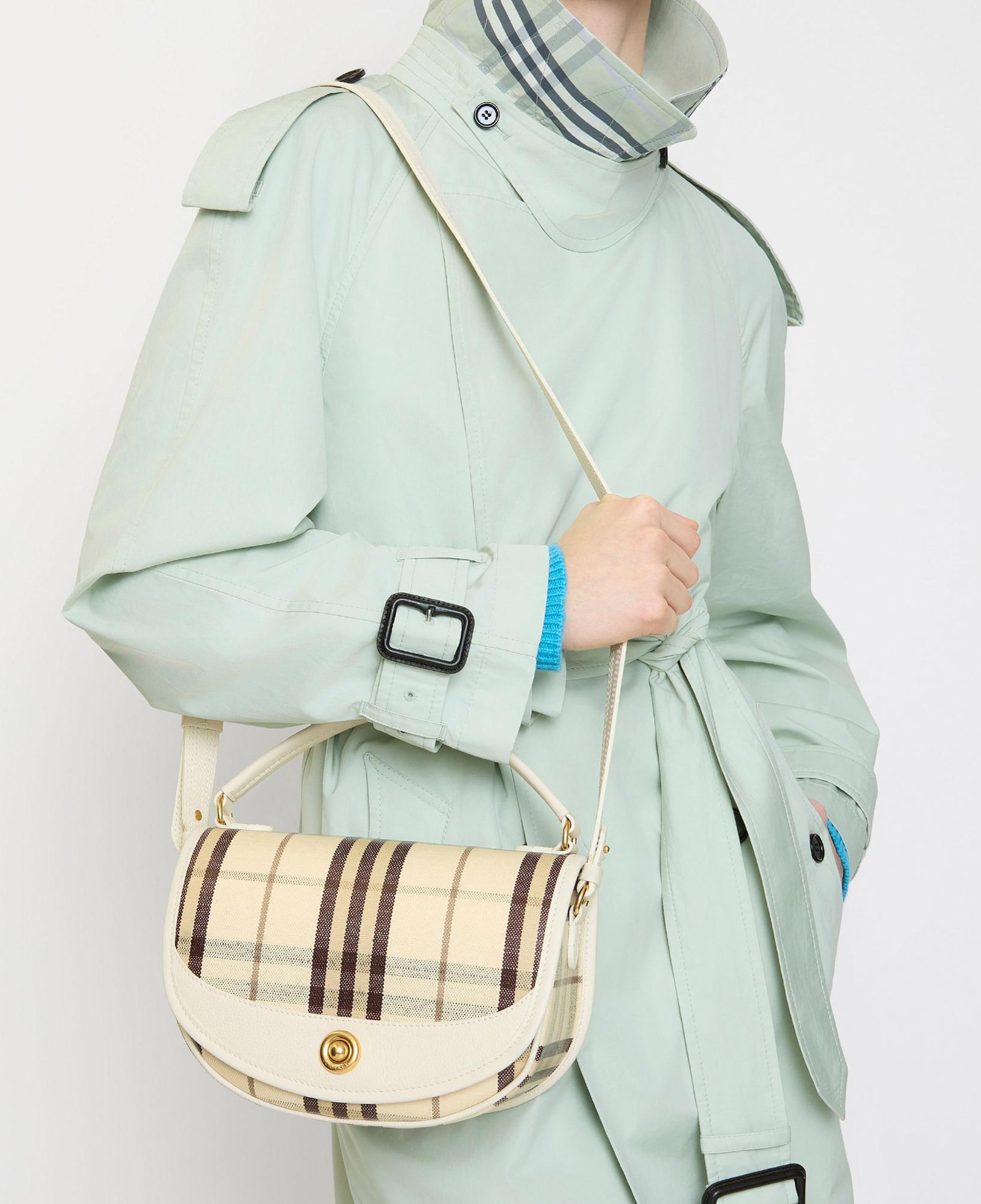 Burberry Hıghlands Kadın Bej El Çantası