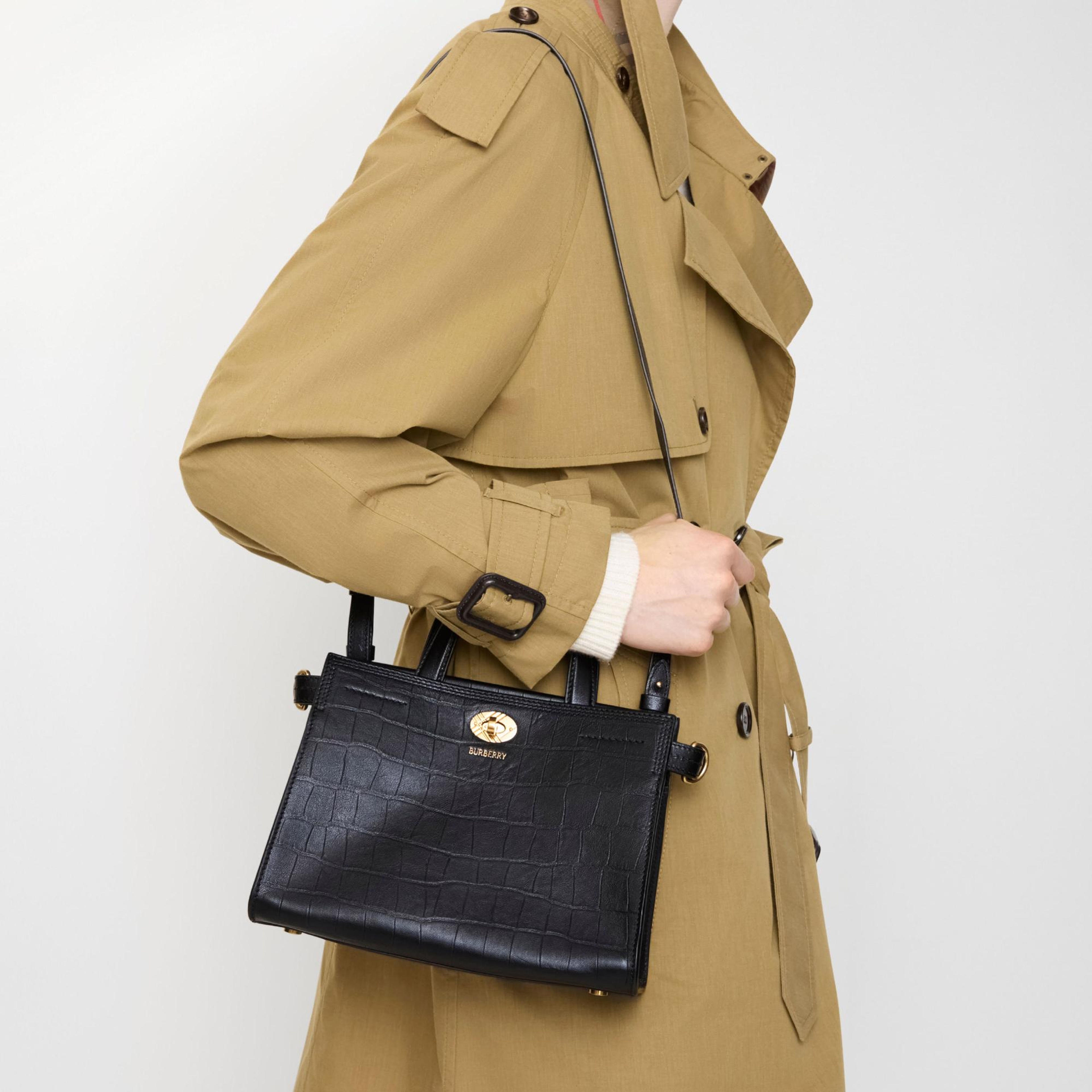 Burberry Tote Kadın Siyah El Çantası