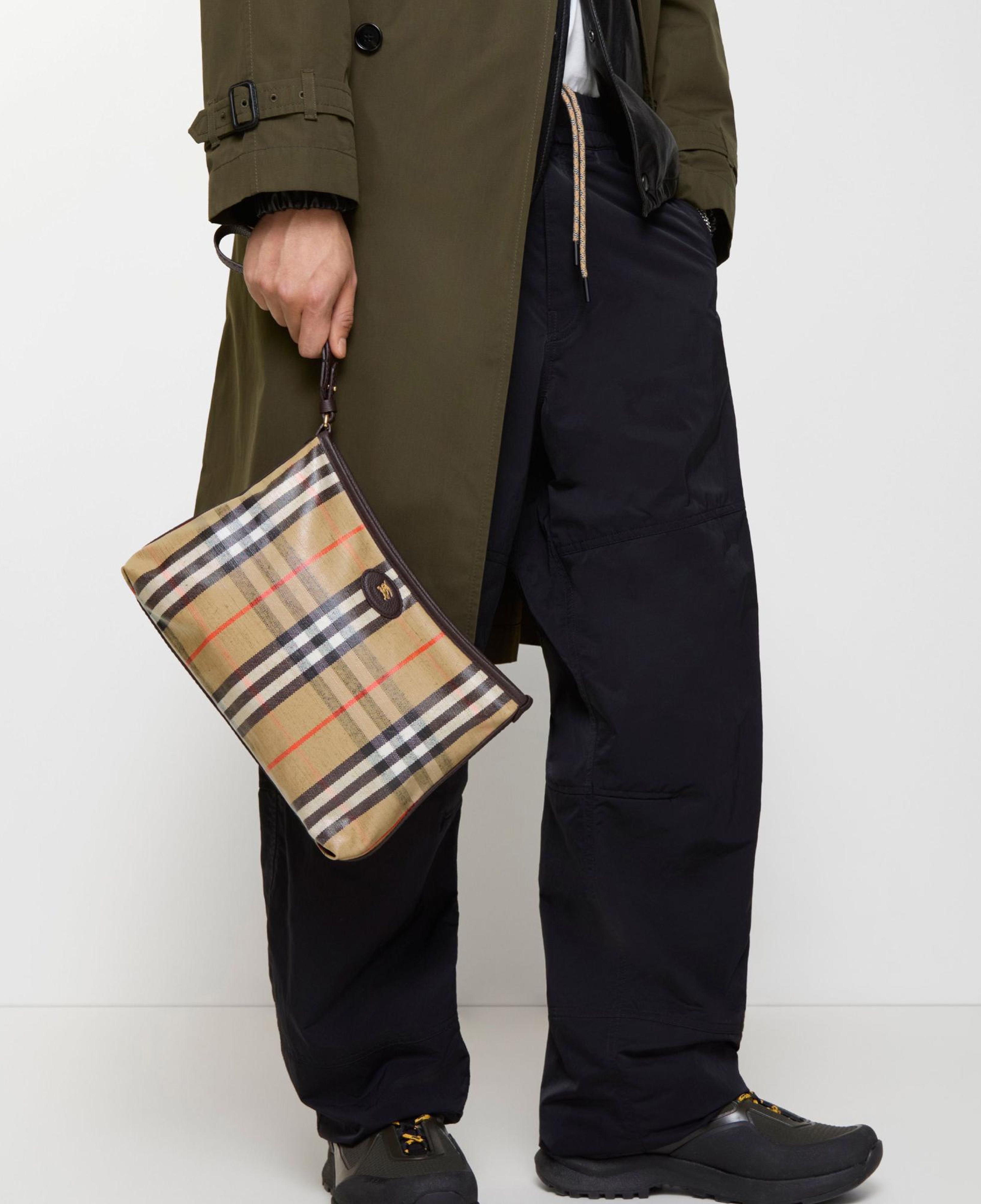 Burberry Hıghlands Erkek Bej El Çantası