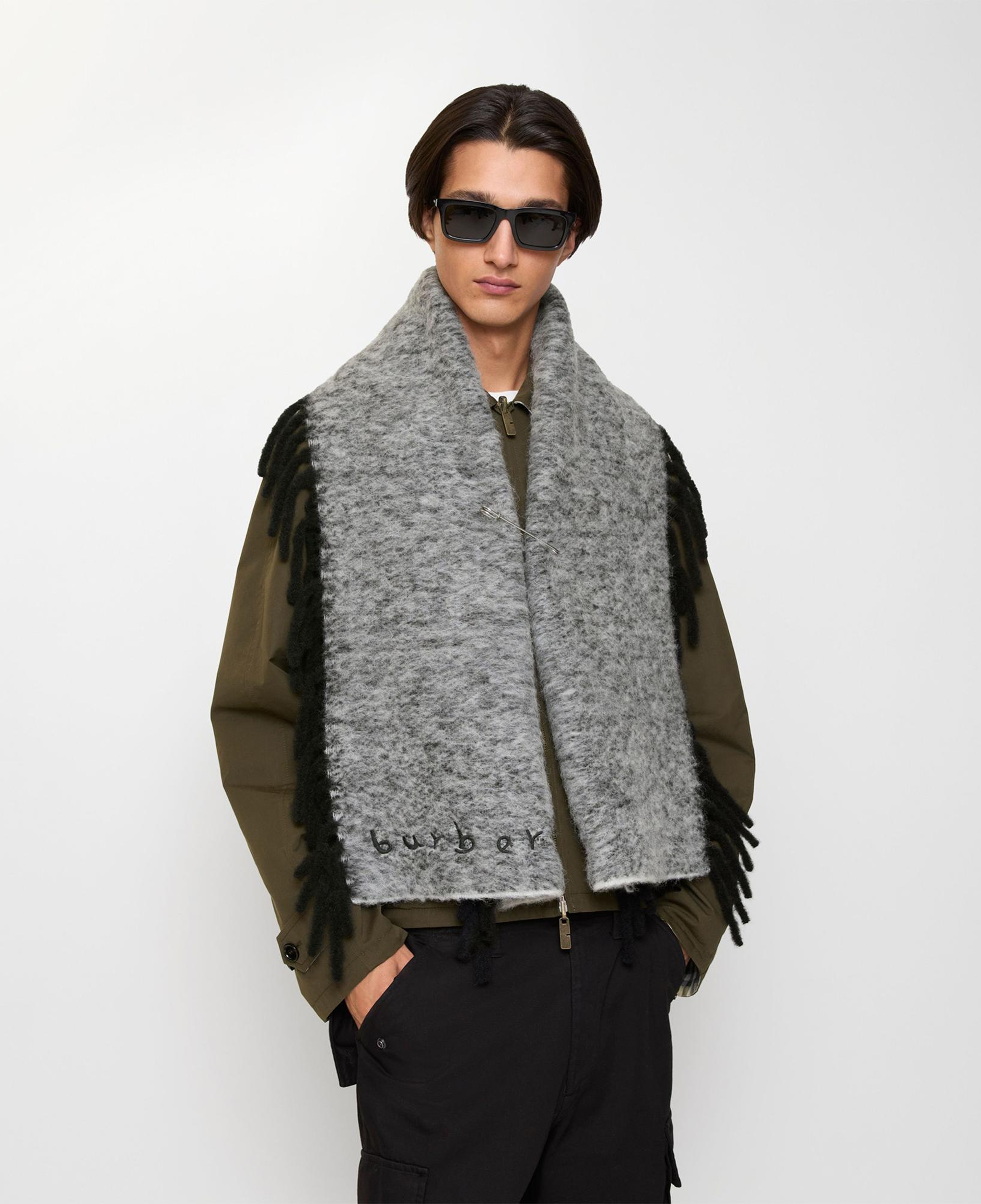 Burberry Alpaca Happy Kadın Gri Atkı