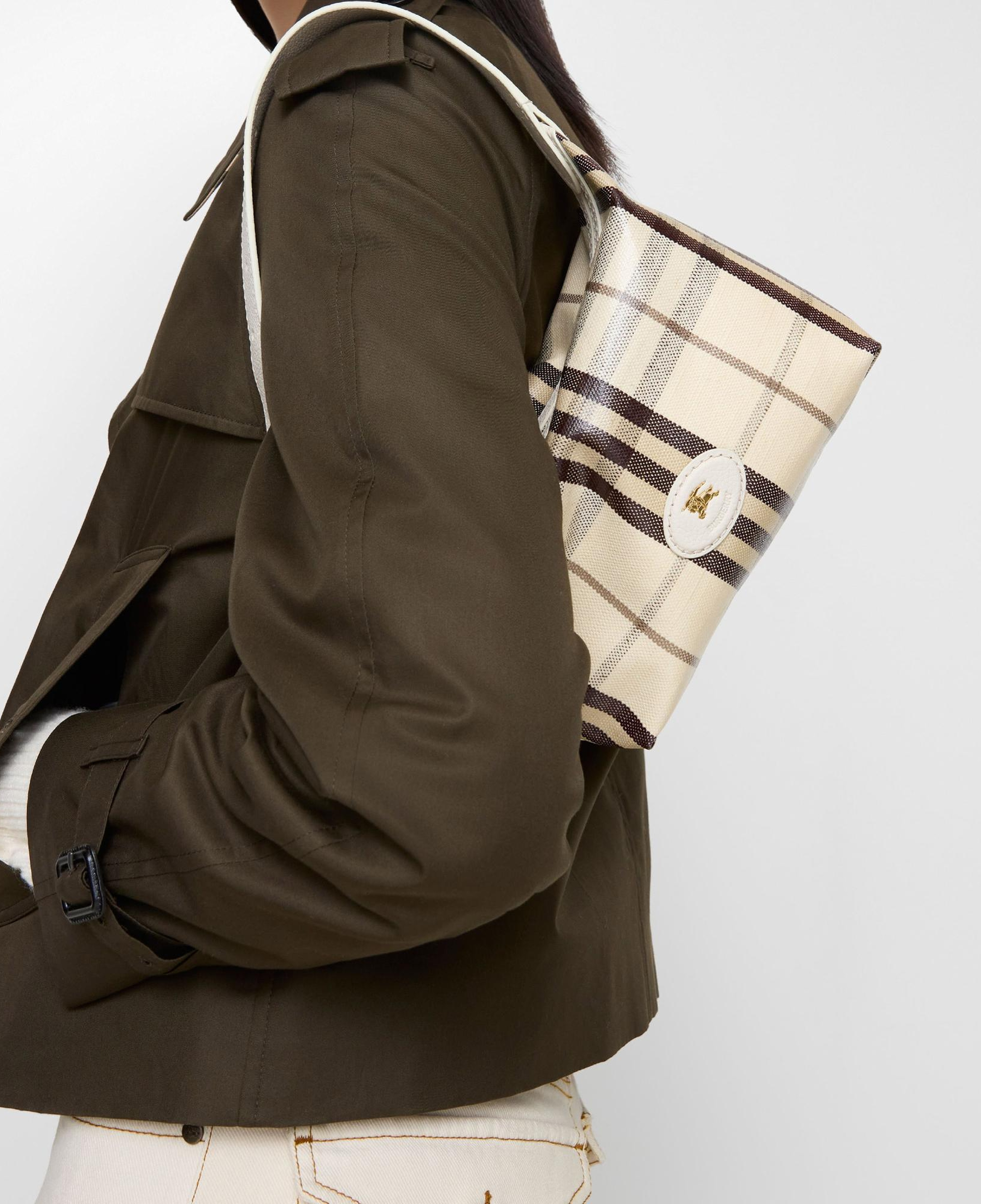 Burberry Hıghlands Duffle Kadın Bej Omuz Çantası