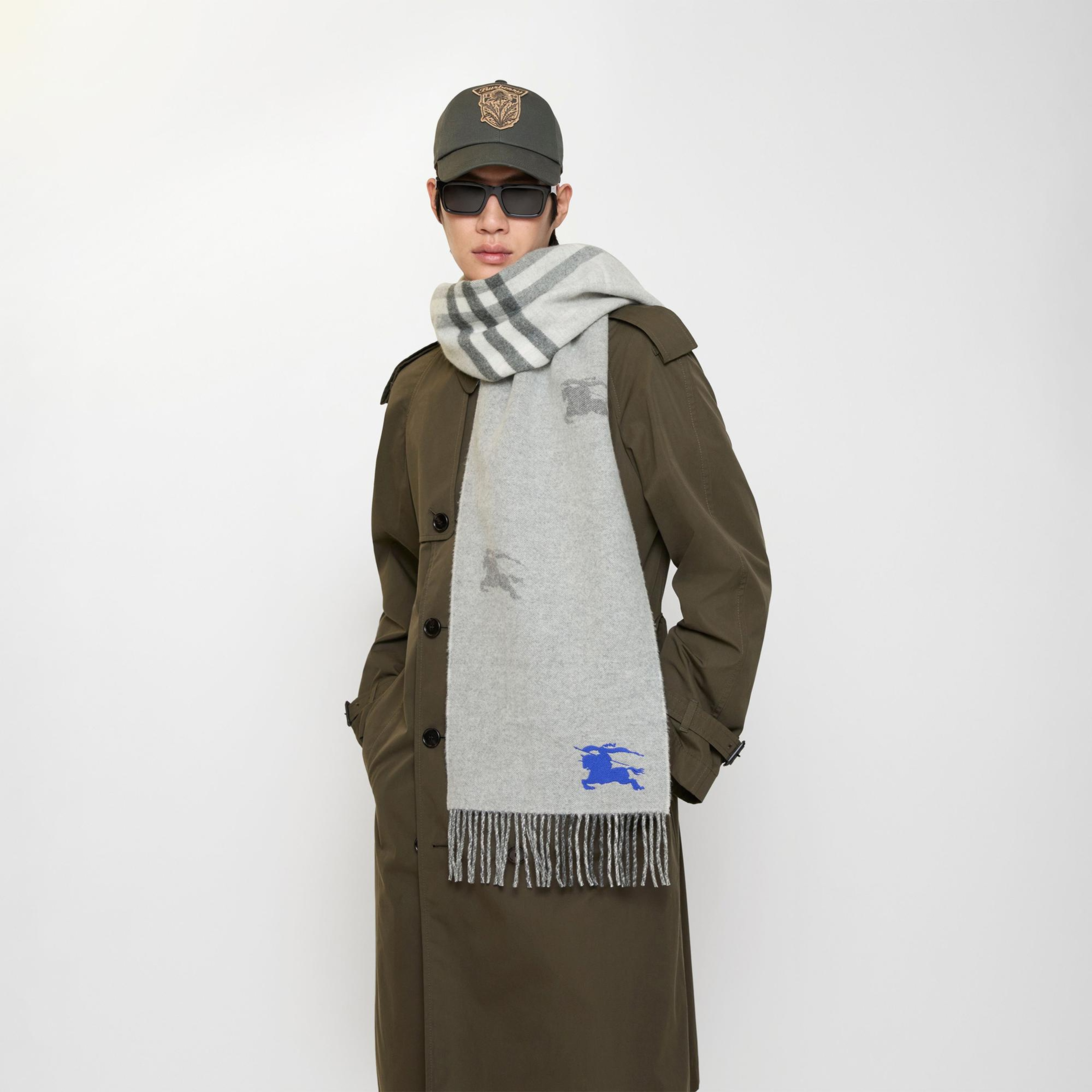 Burberry Ekd Jacq Kadın Gri Atkı