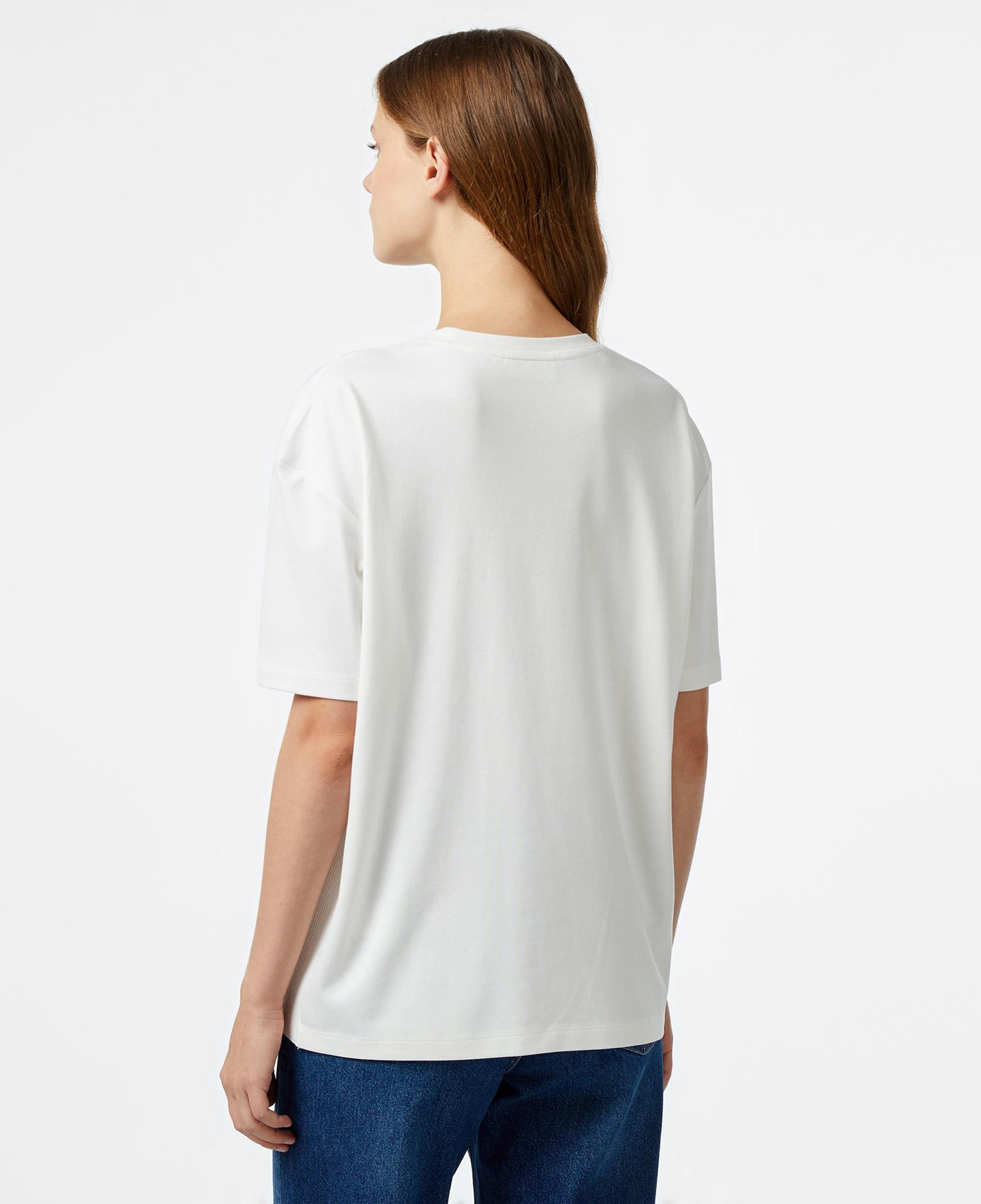 Lacoste Kadın Relaxed Fit Bisiklet Yaka Koyu Beyaz T-Shirt