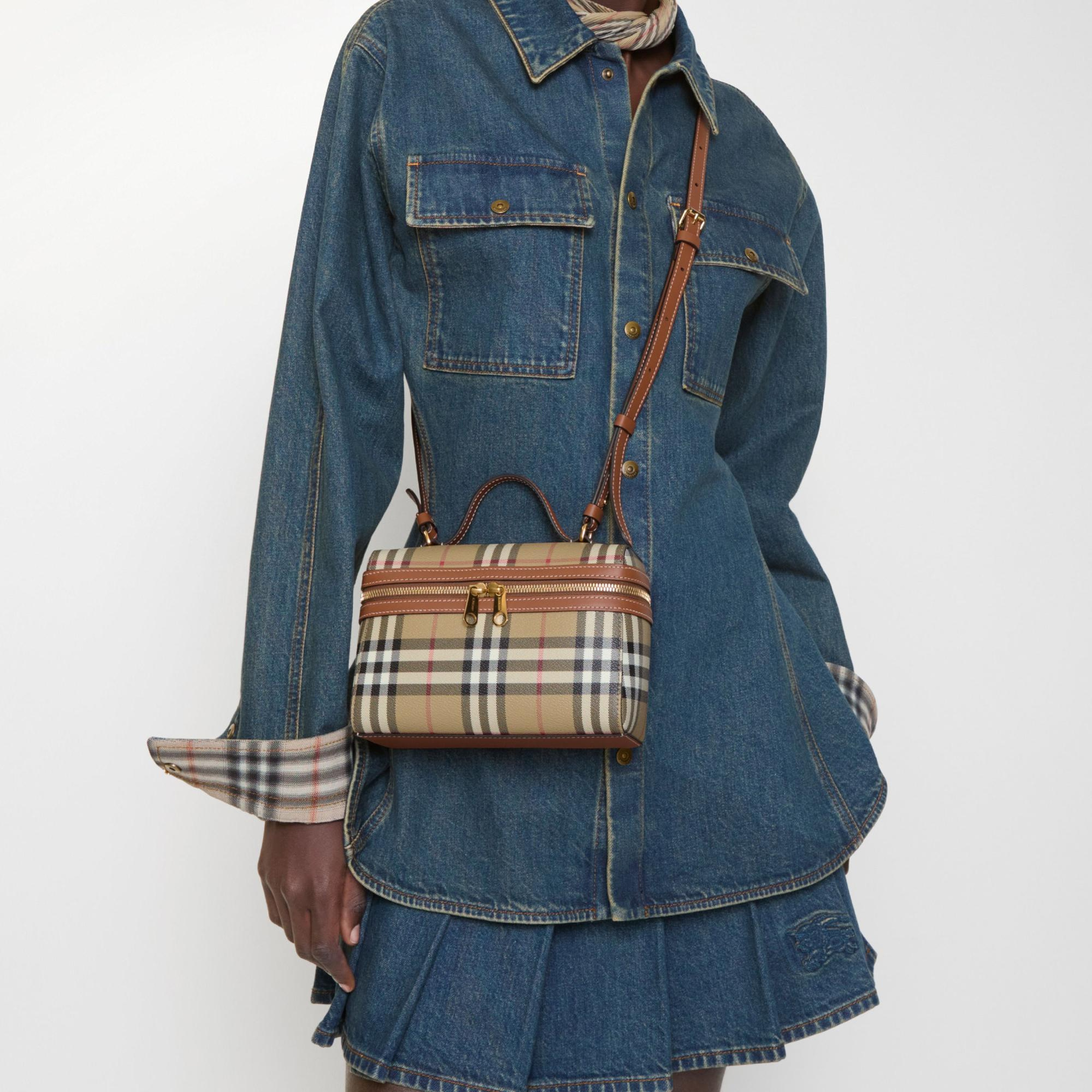 Burberry Vanıty Kadın Bej Çapraz Çanta