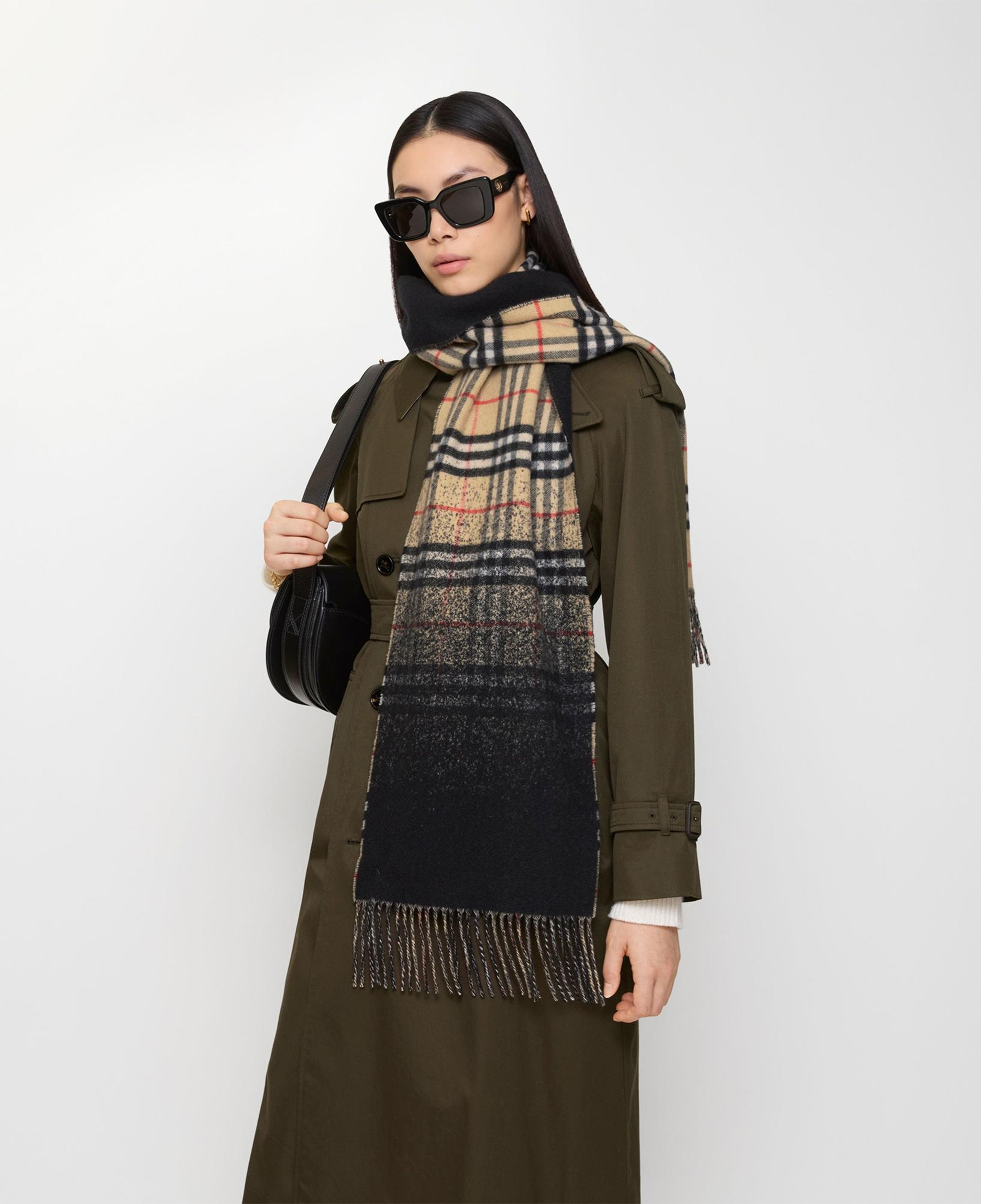 Burberry Gradıent Check Kadın Bej Atkı