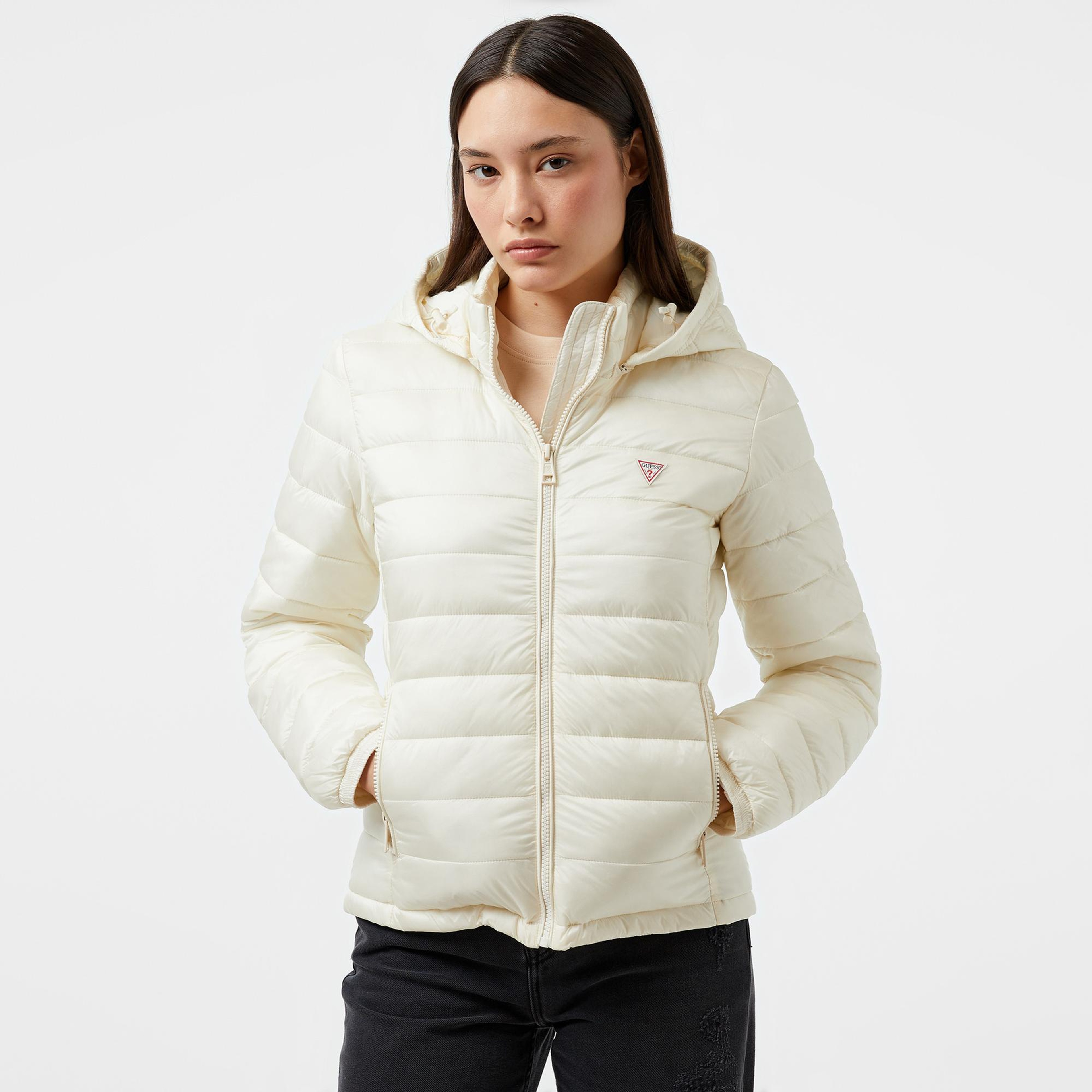 Guess Hooded Puffer Iridescent Nylon 40 Kadın Krem Rengi Mont